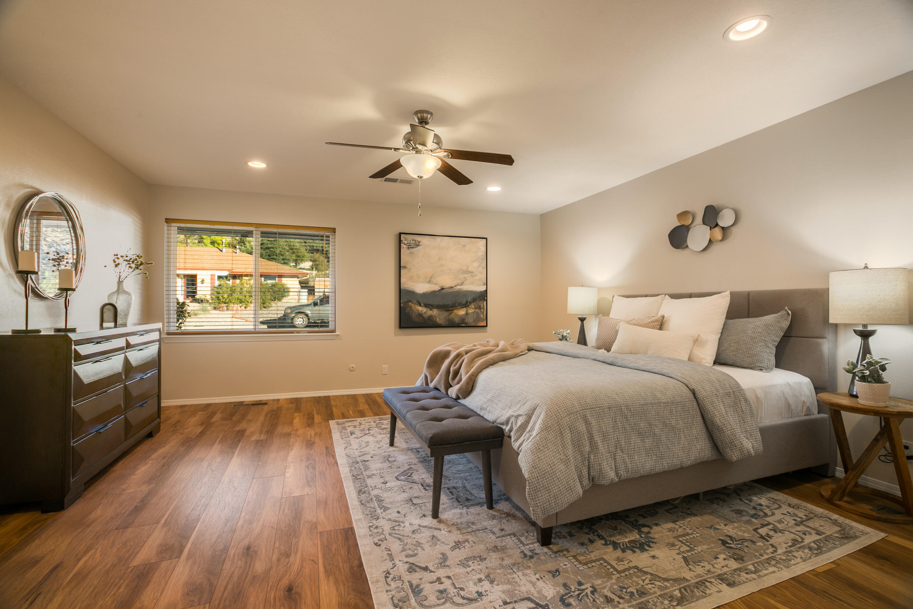 2825 PALO ALTO Drive NE