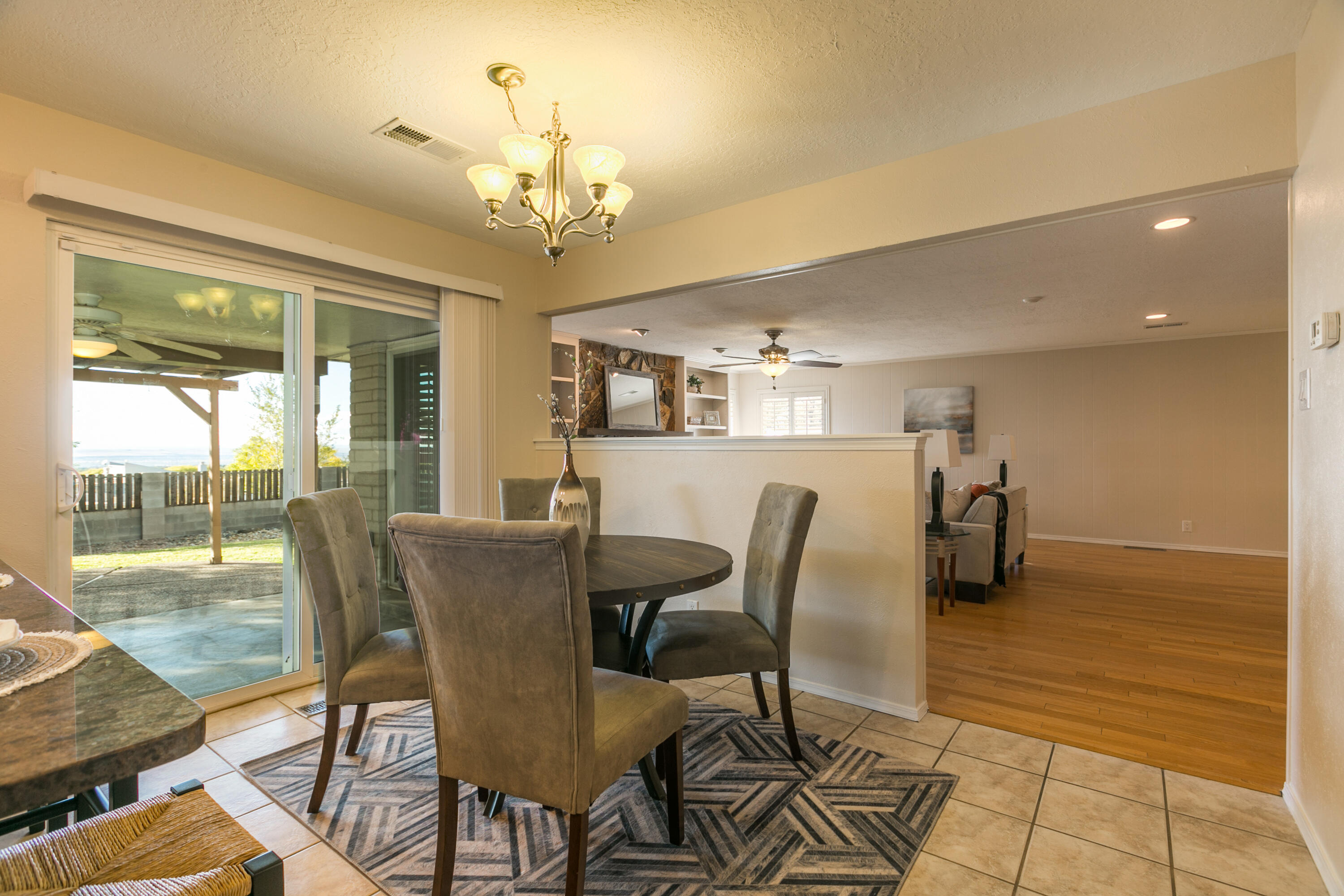 2825 PALO ALTO Drive NE