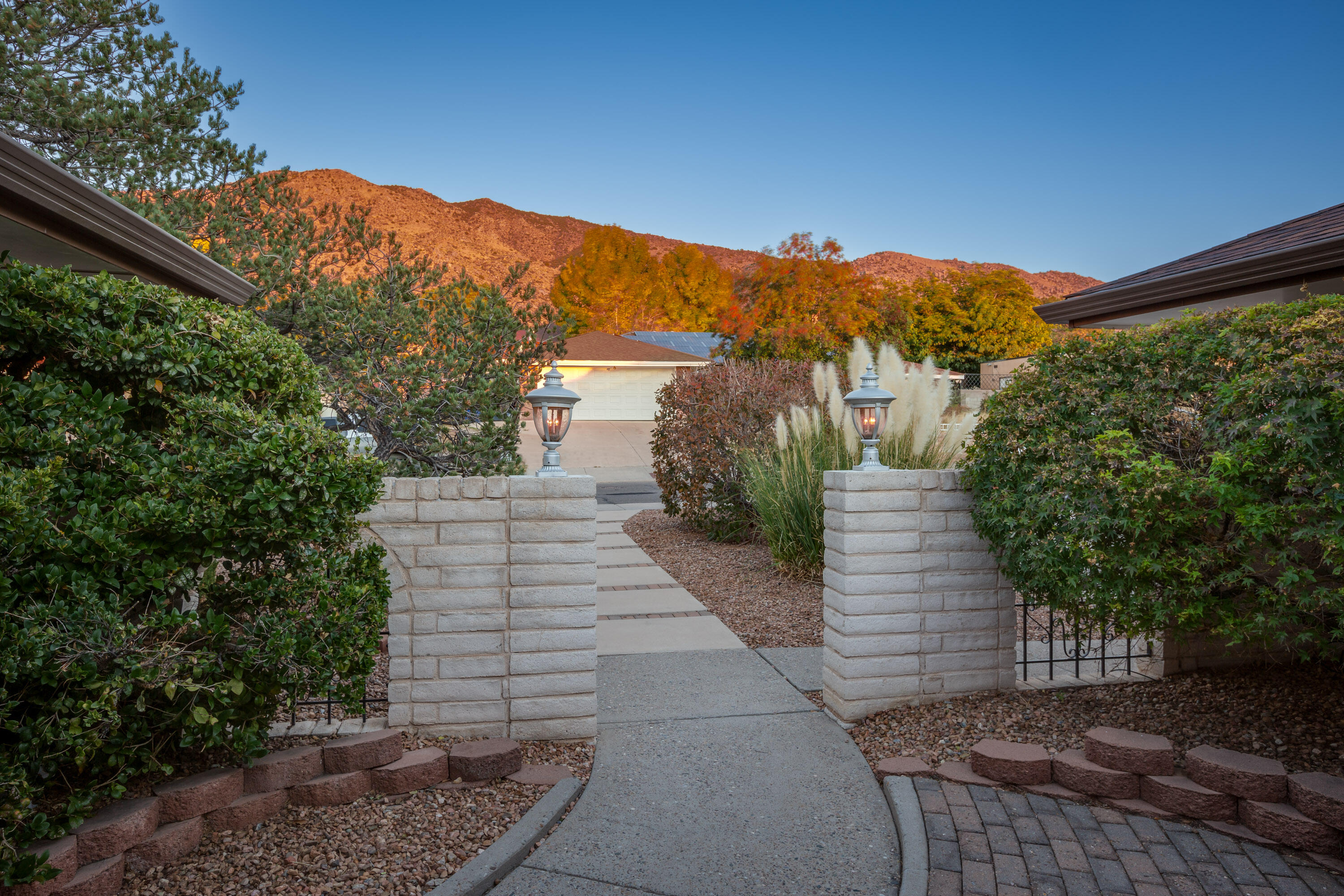 2825 PALO ALTO Drive NE