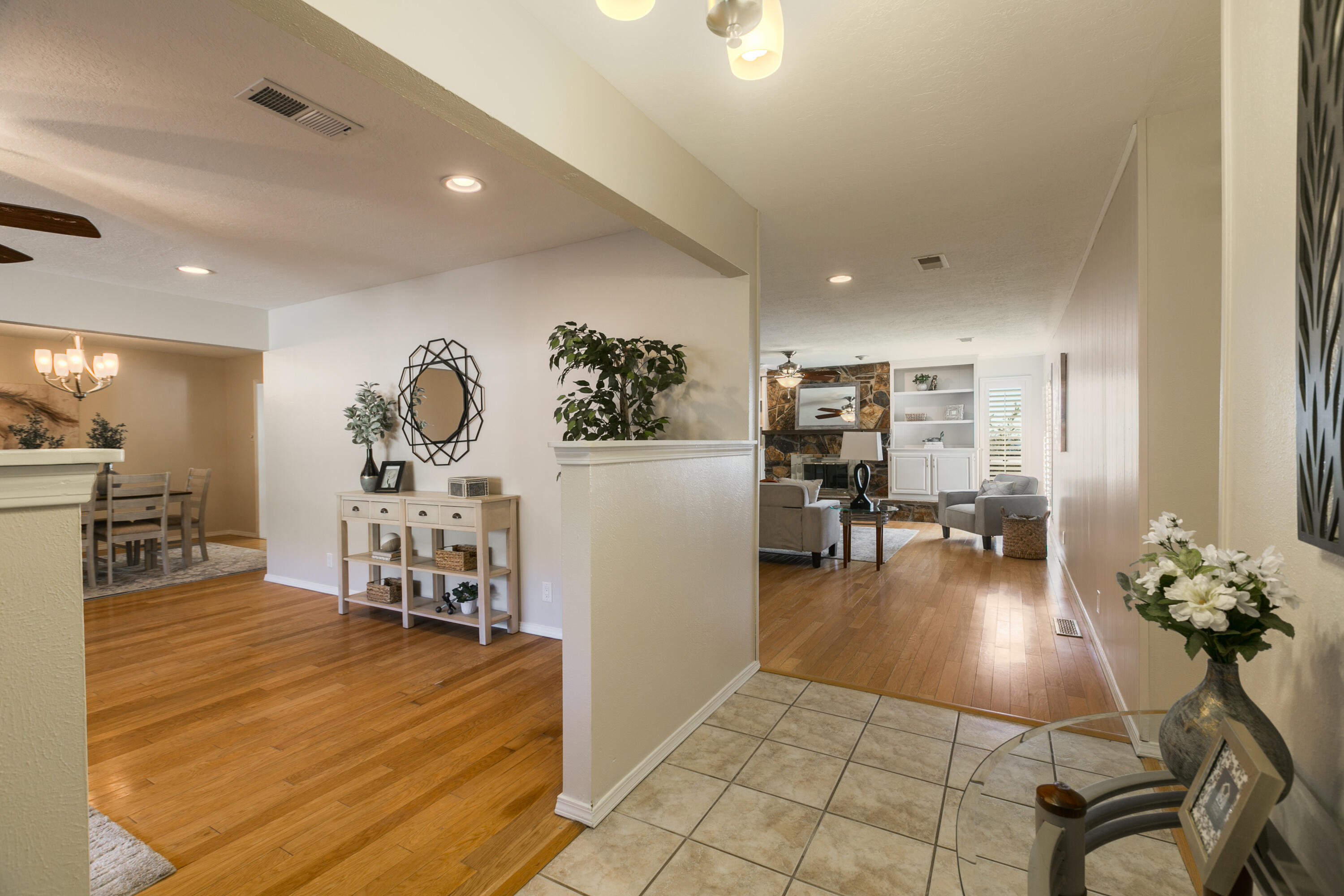 2825 PALO ALTO Drive NE