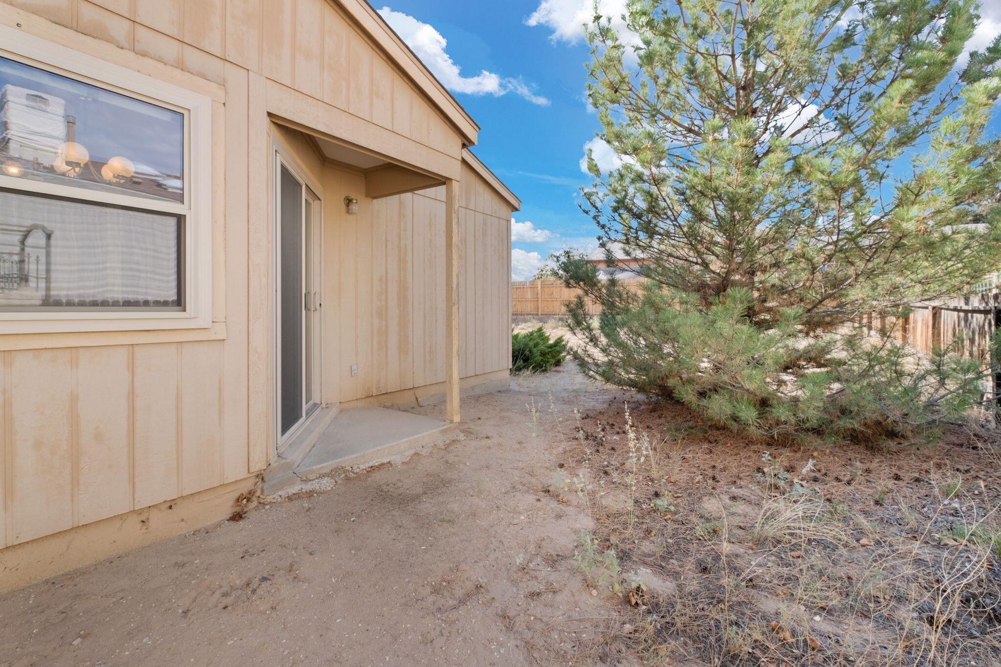 2312 HIGH DESERT Circle NE