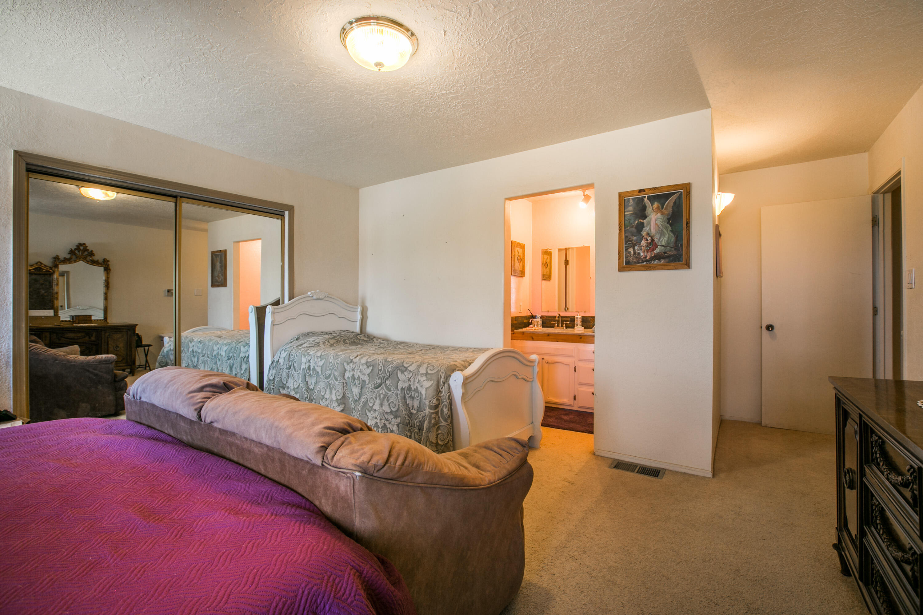 1520 ELFEGO BACA Drive SW