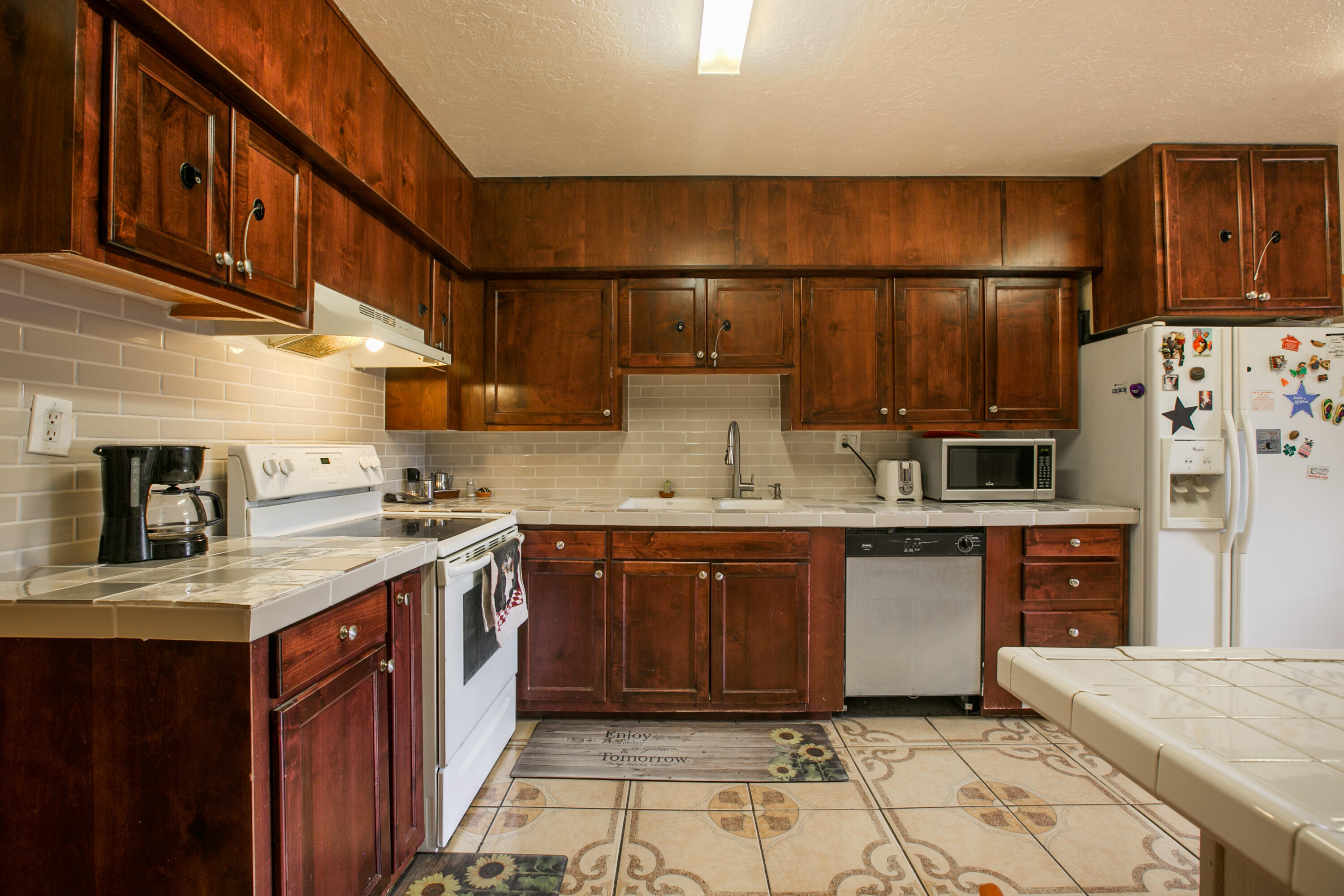 1520 ELFEGO BACA Drive SW