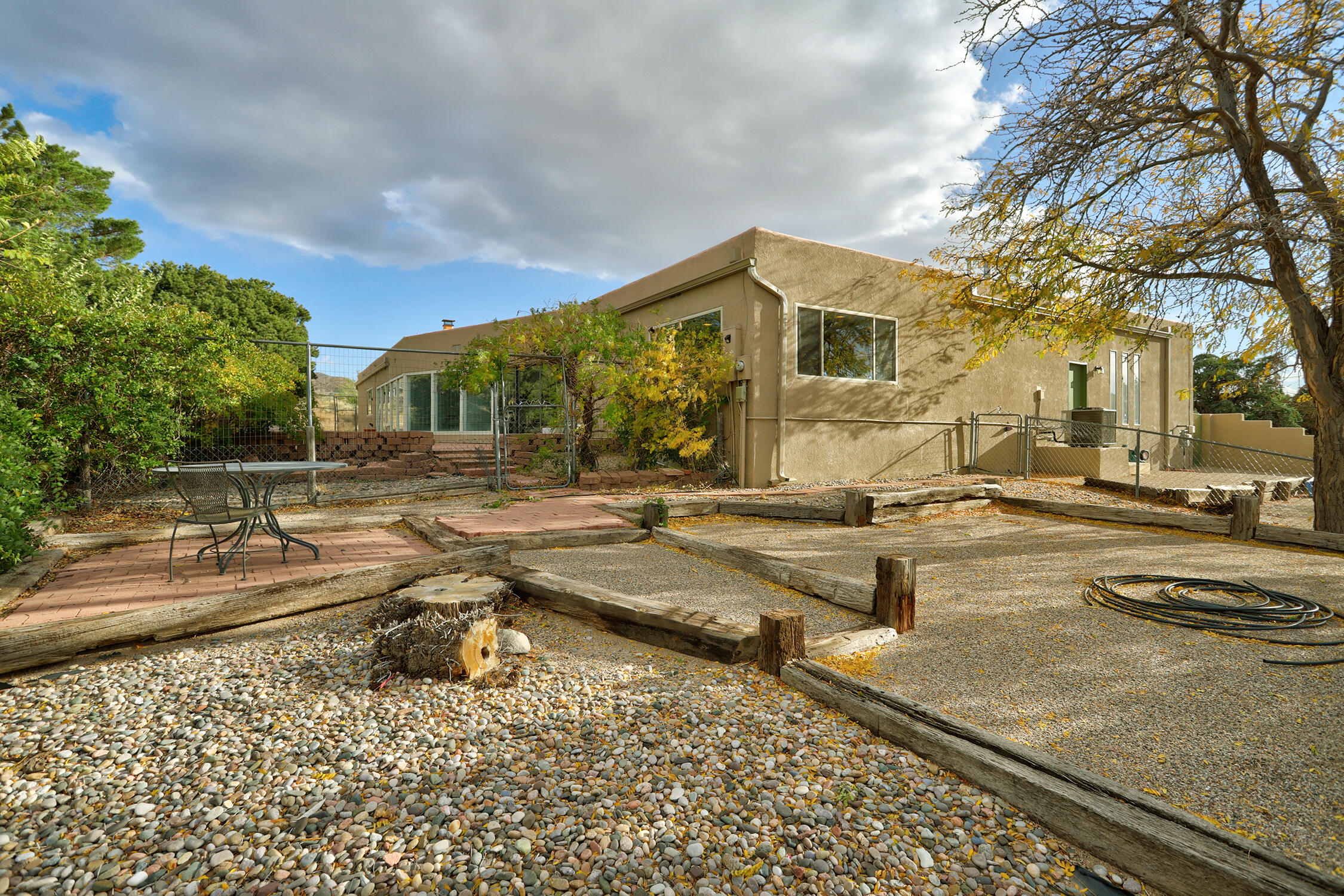 1813 PEDREGOSO Court SE