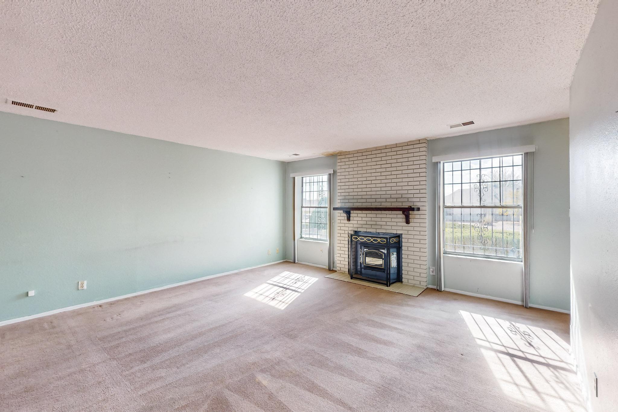 1331 APEX Court SE