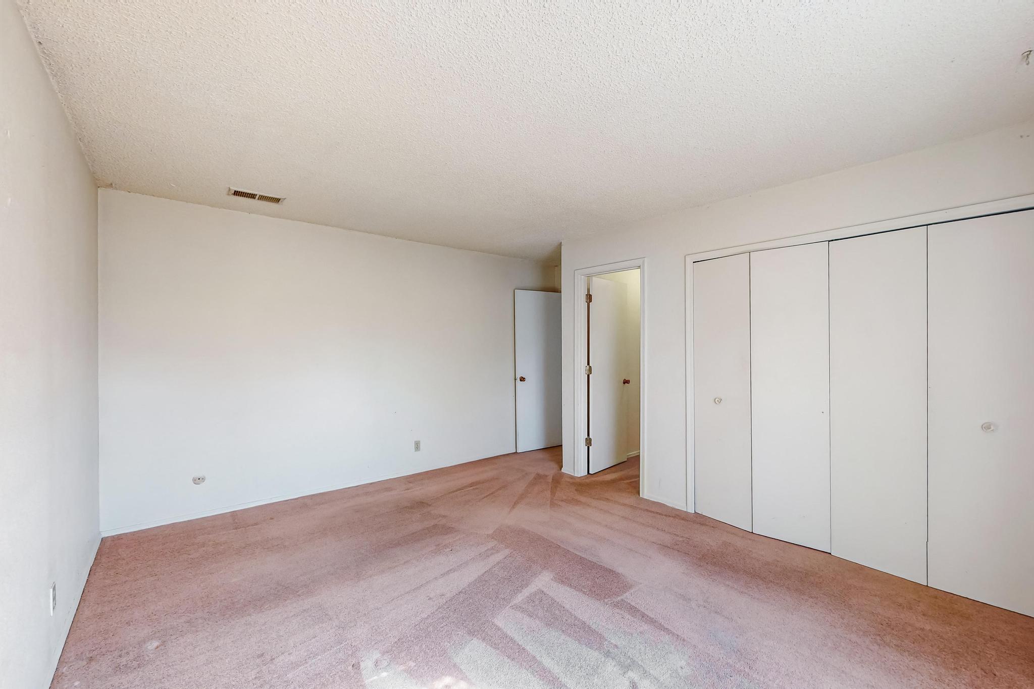 1331 APEX Court SE