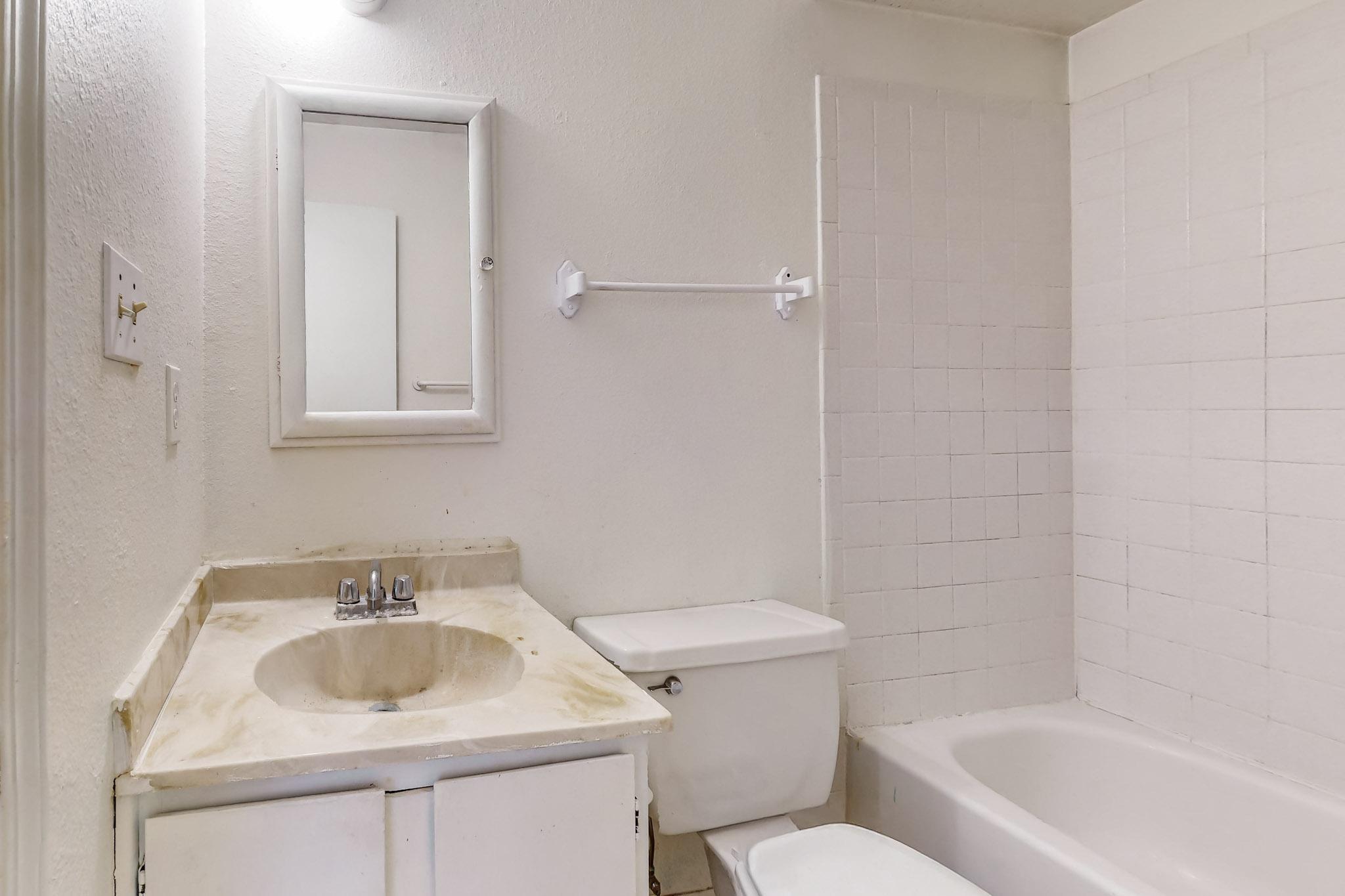 1331 APEX Court SE