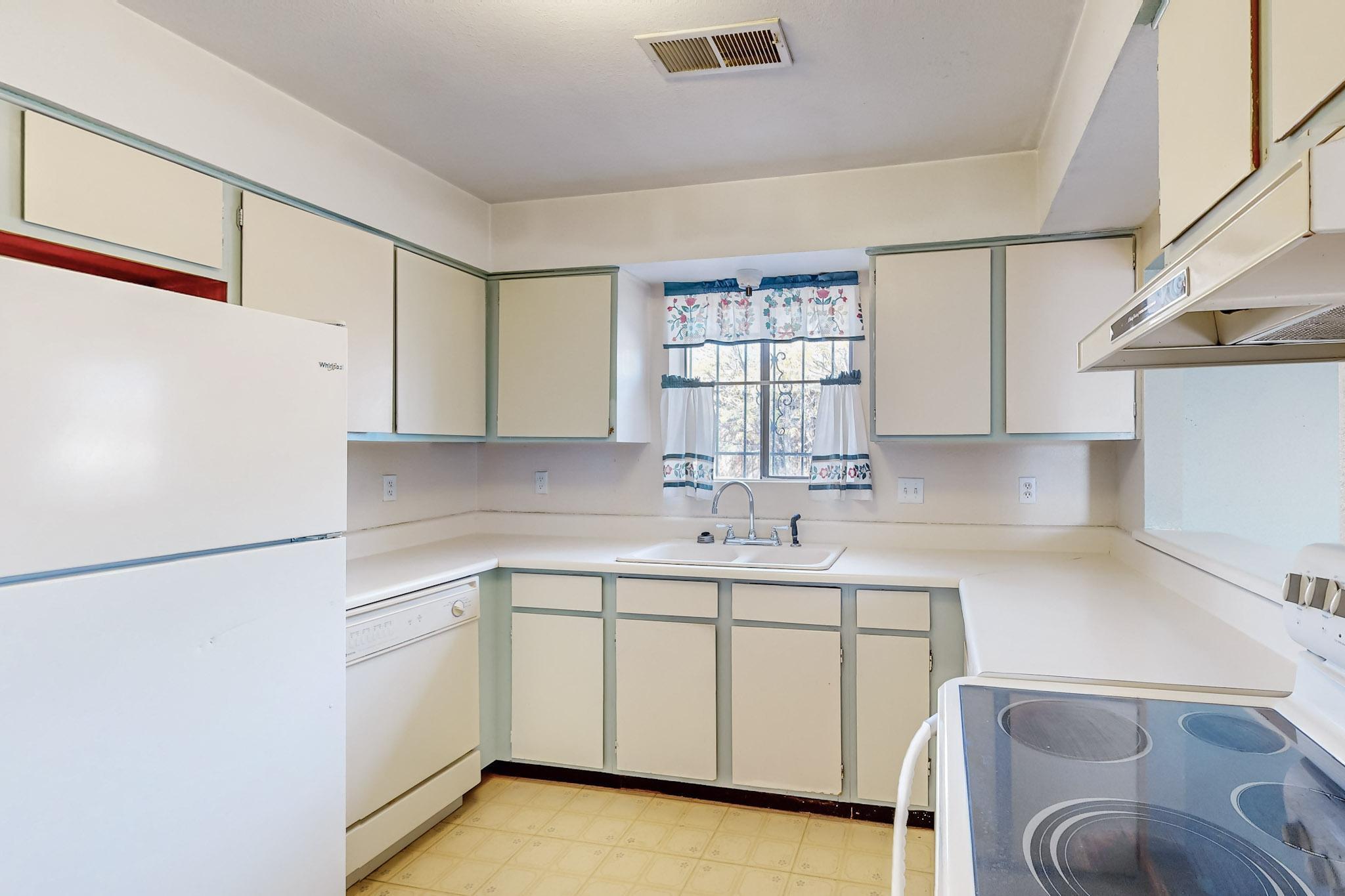 1331 APEX Court SE