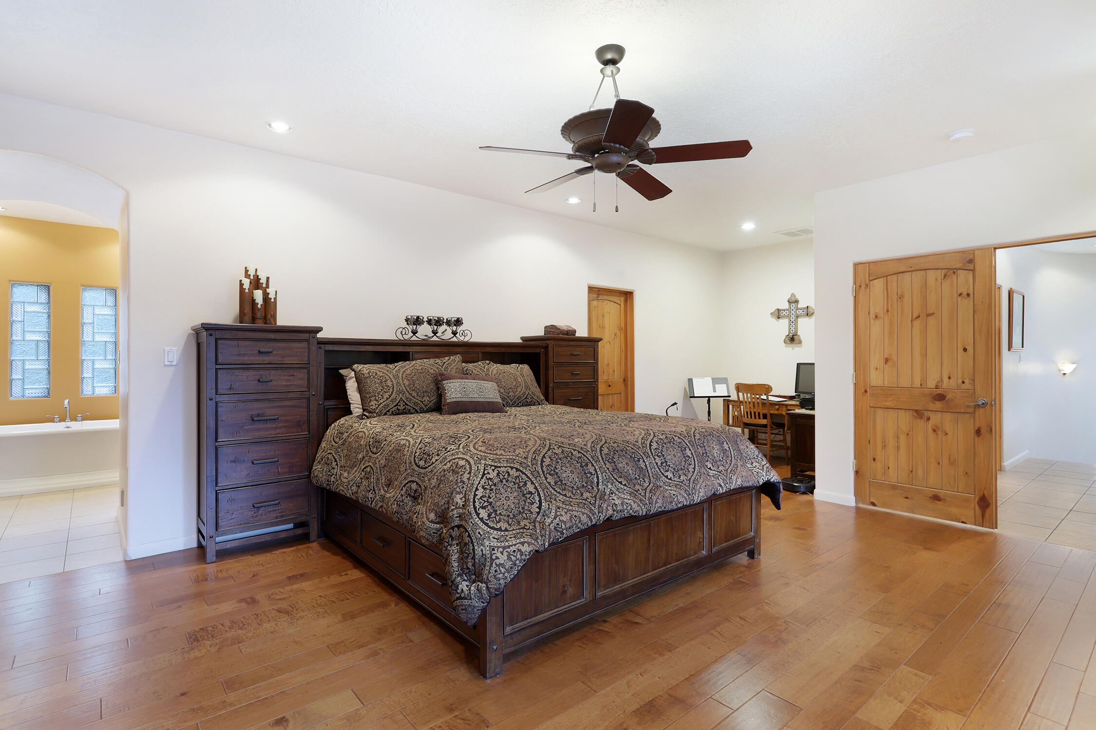 1650 RANCHO GUADALUPE Trail NW