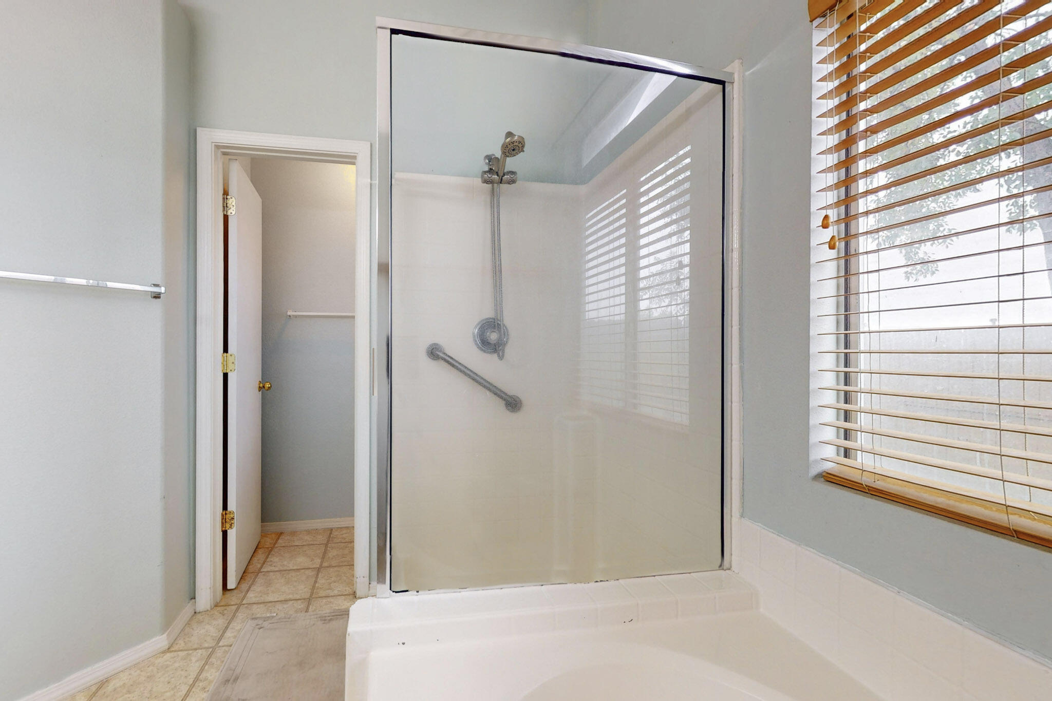 6116 CYONUS Avenue NW