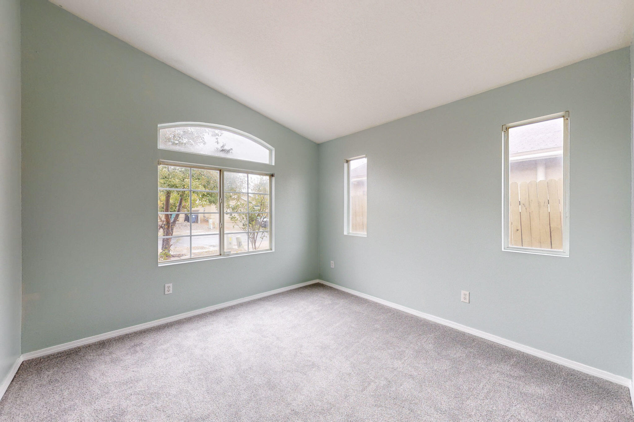 6116 CYONUS Avenue NW