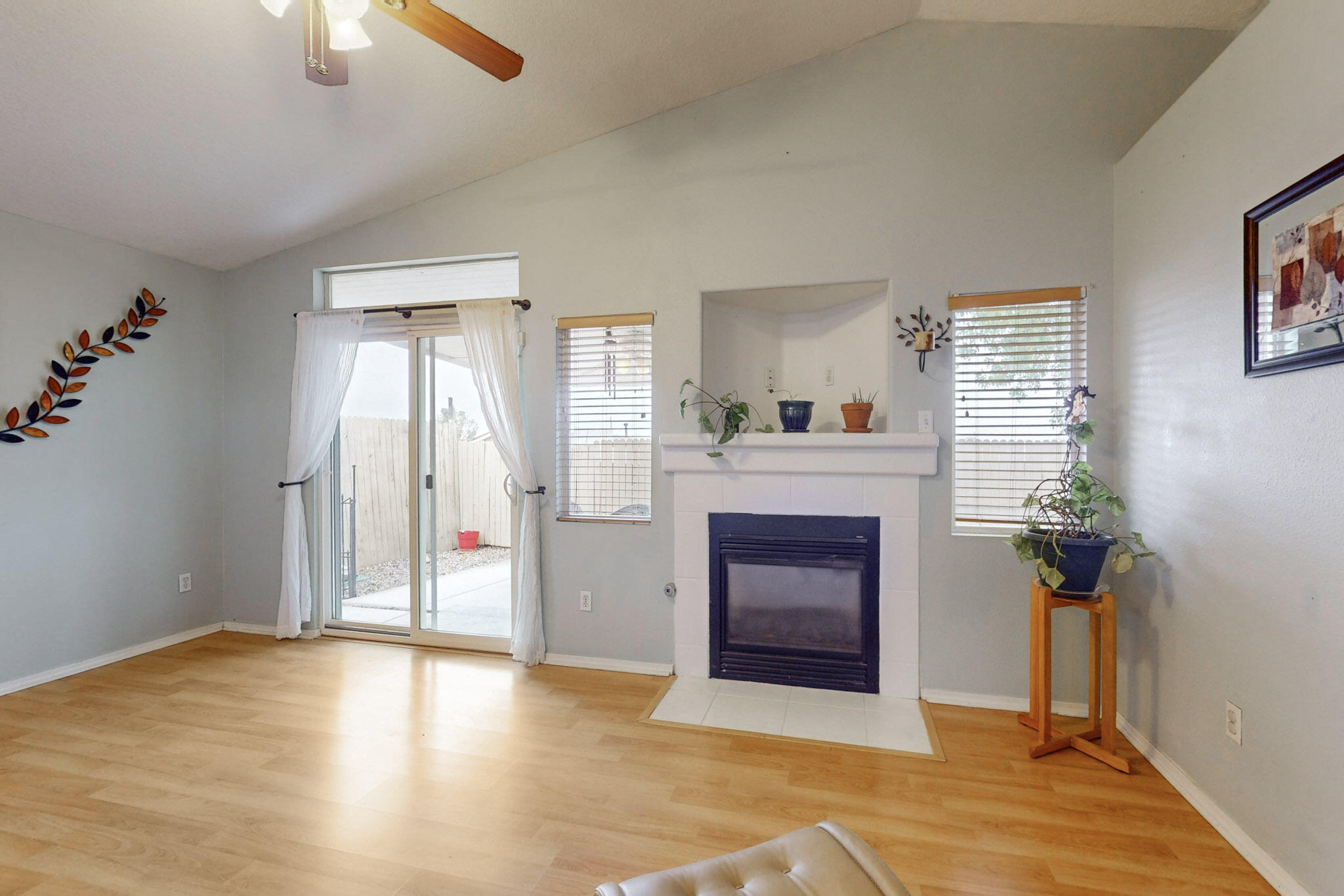 6116 CYONUS Avenue NW