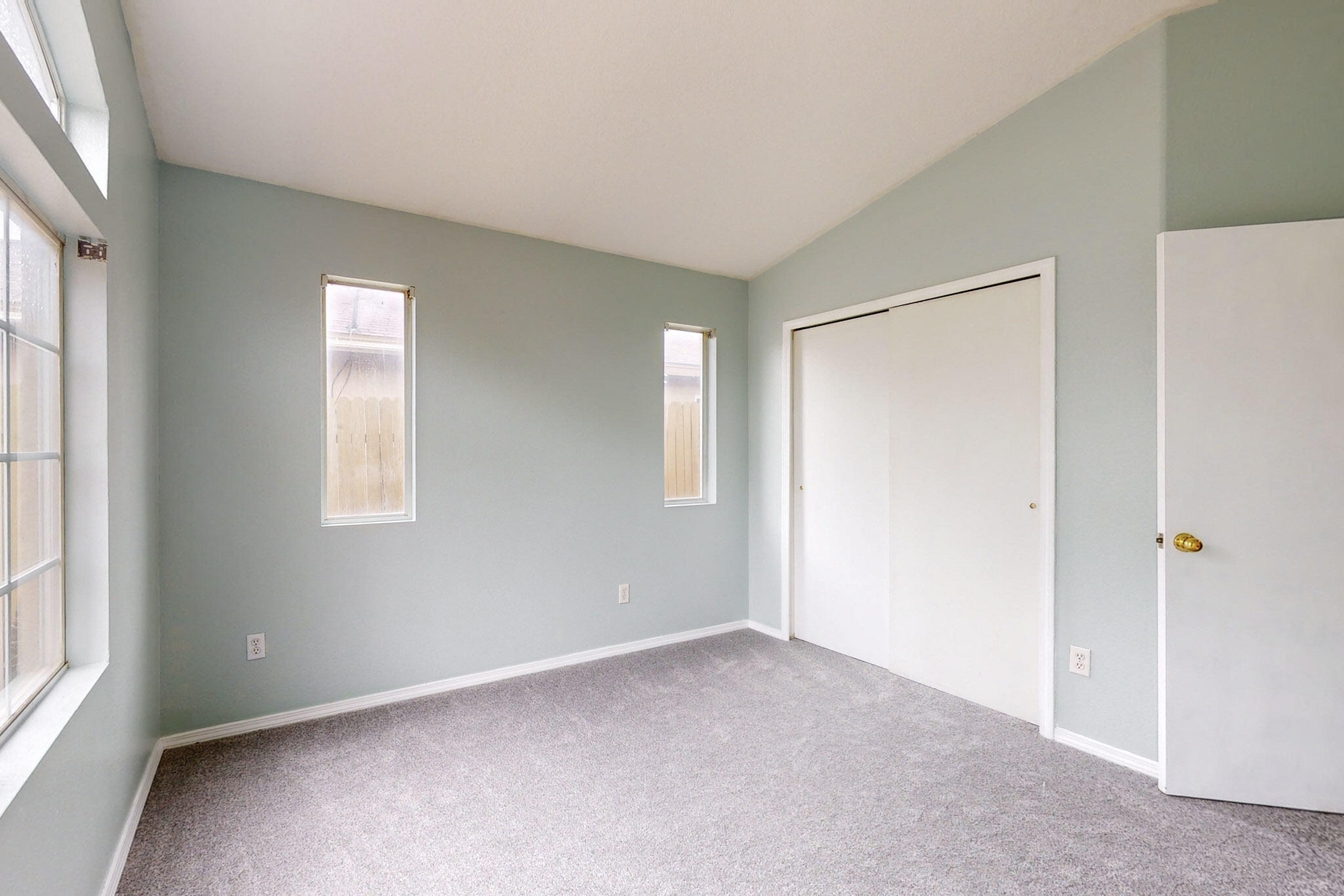 6116 CYONUS Avenue NW