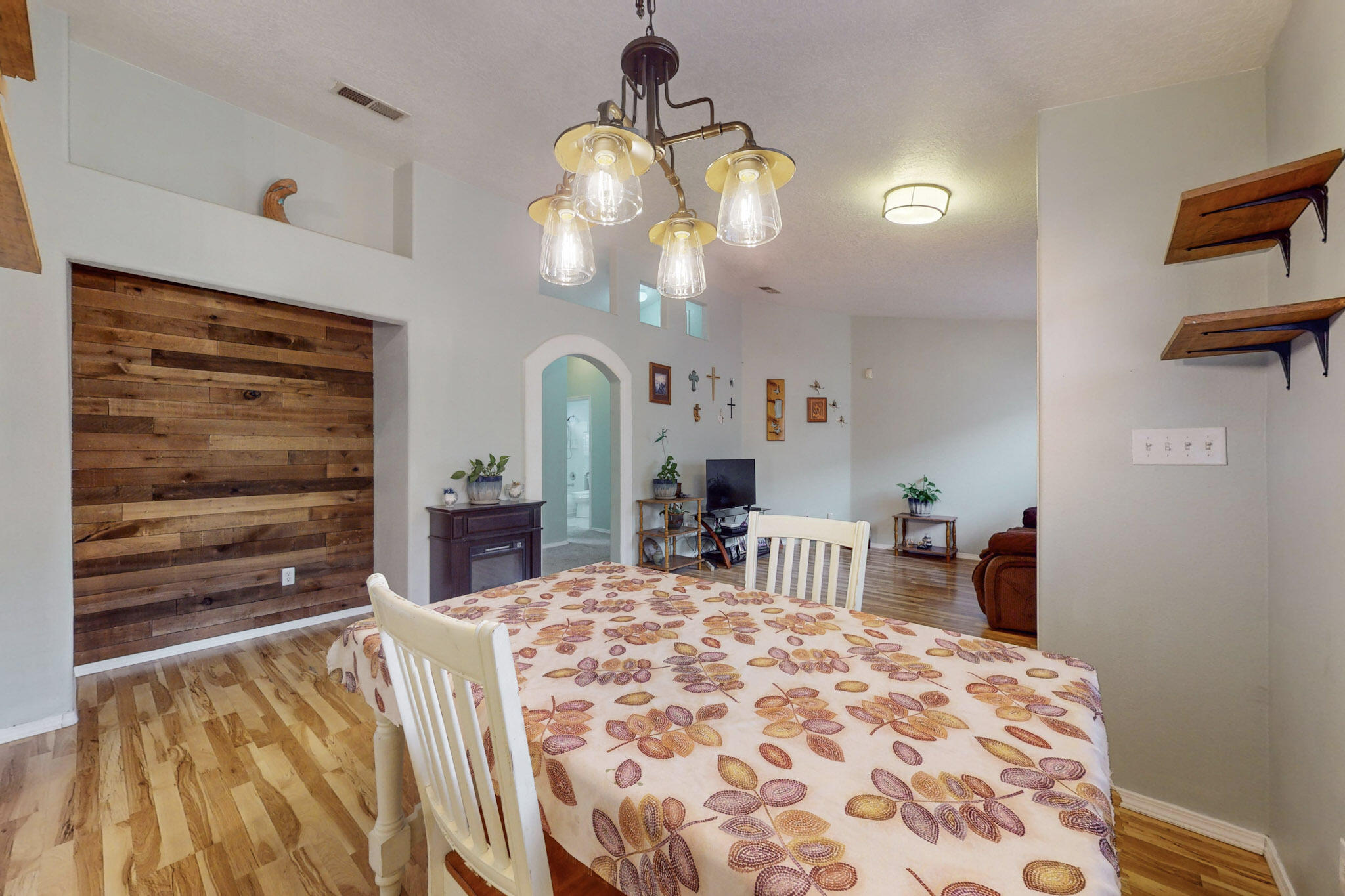 6116 CYONUS Avenue NW