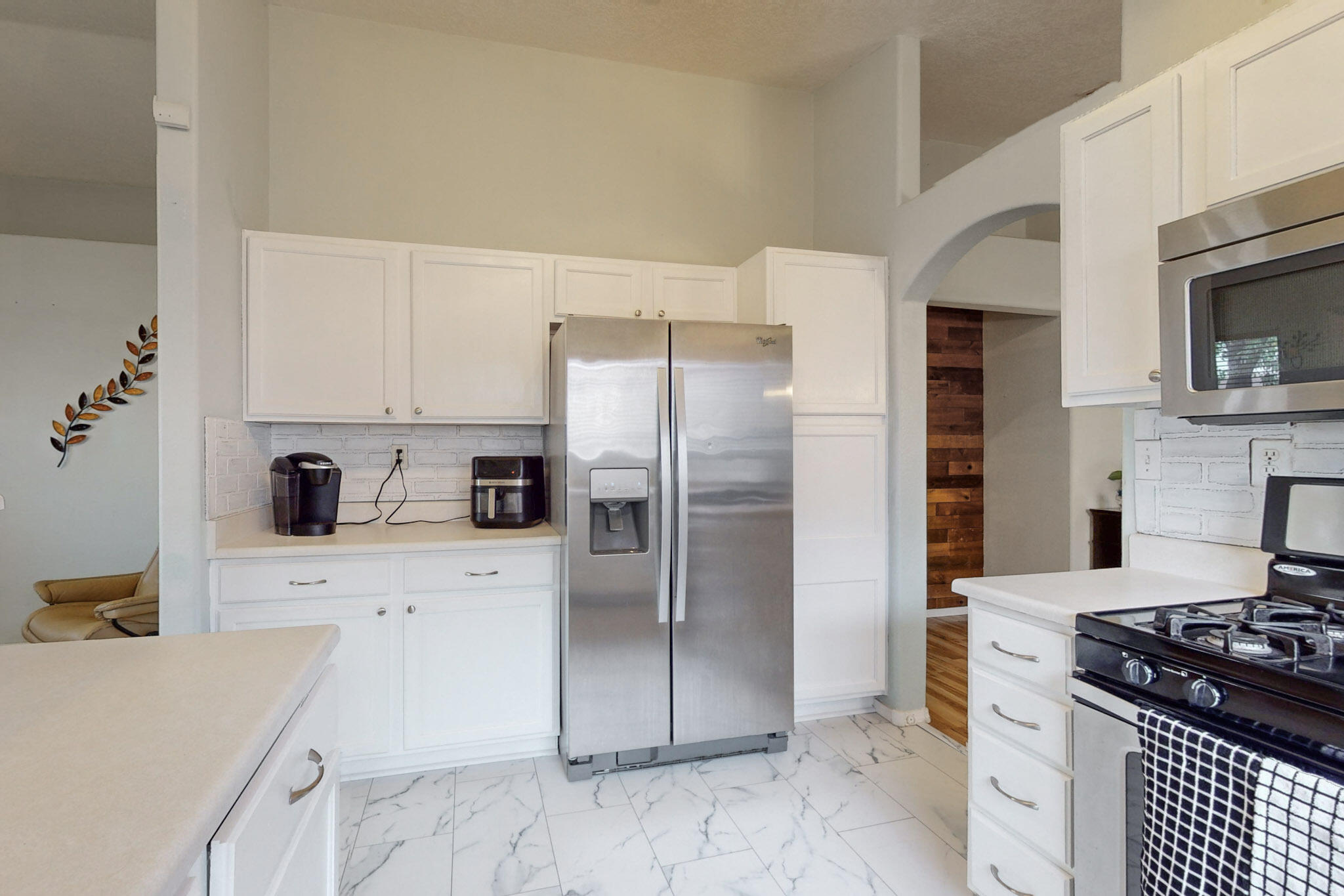 6116 CYONUS Avenue NW