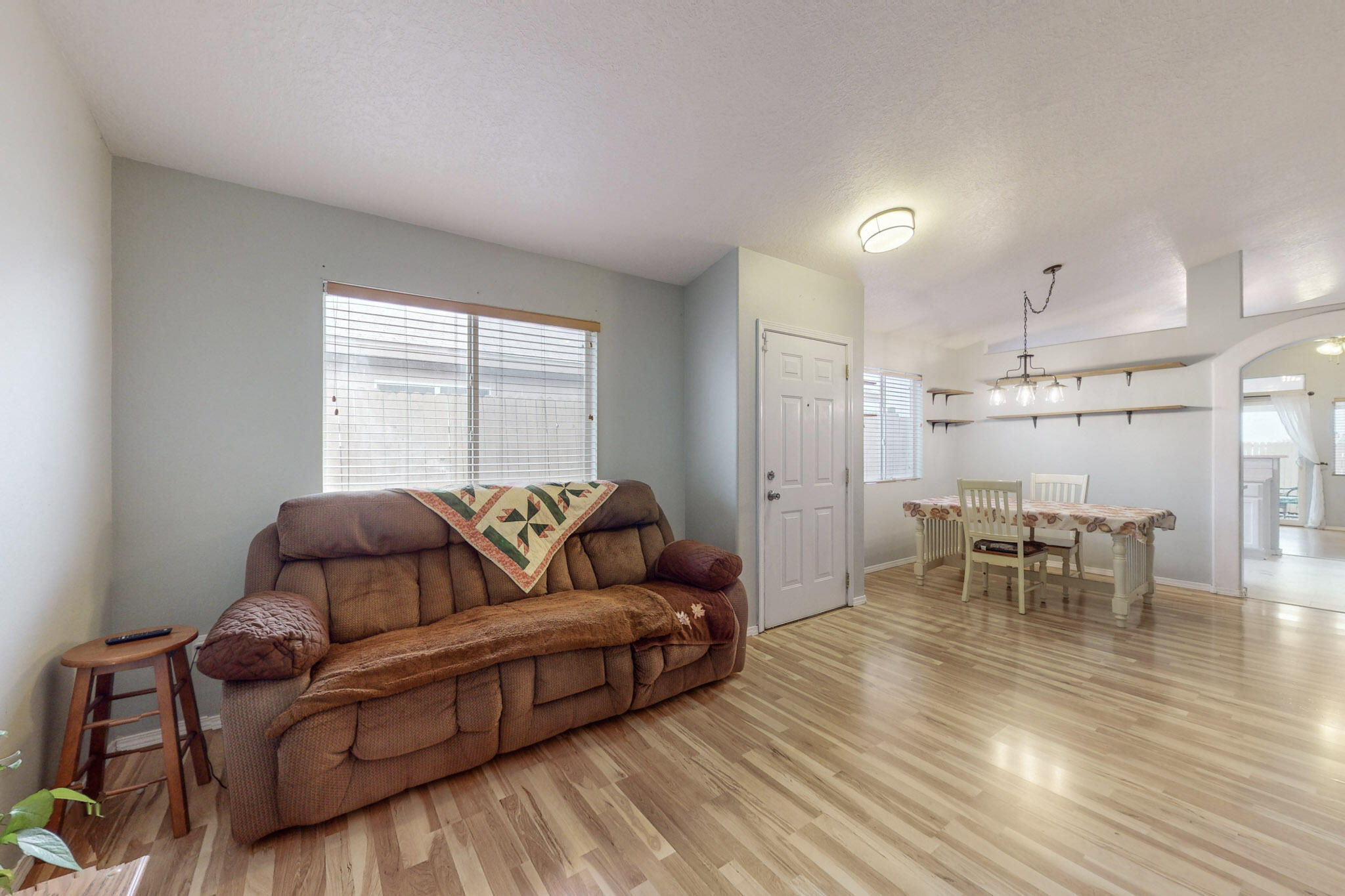 6116 CYONUS Avenue NW