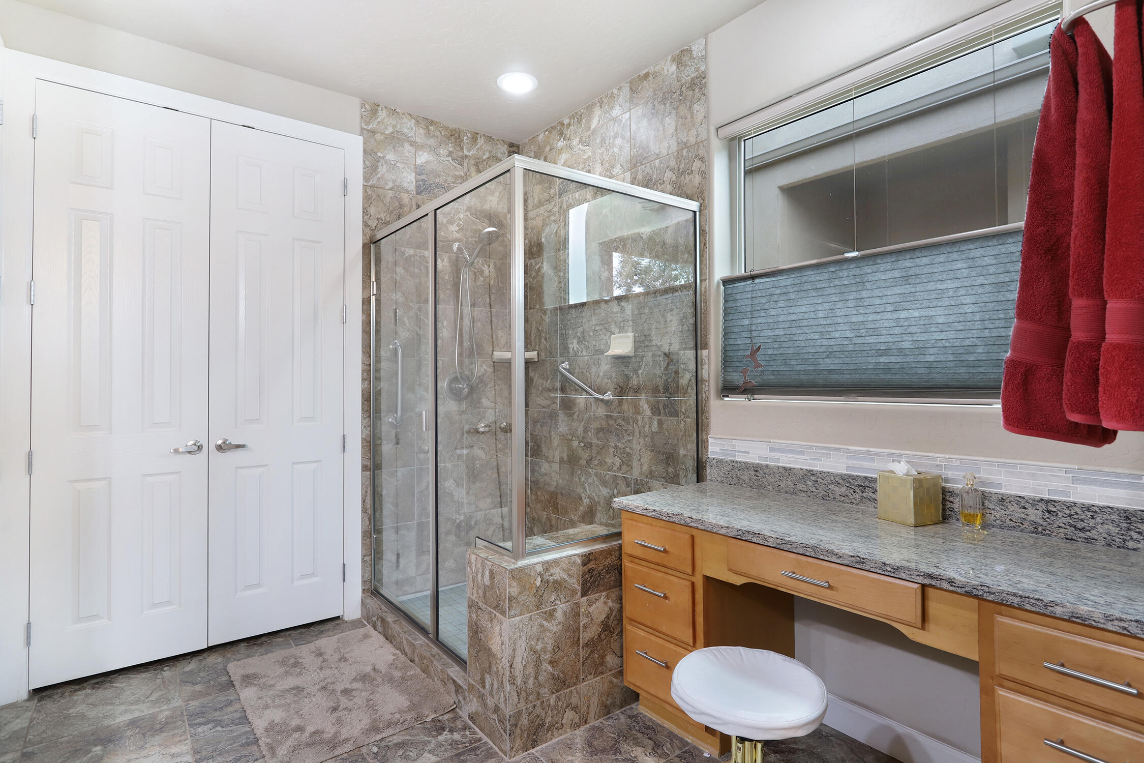 2505 REDONDO SANTA FE NE