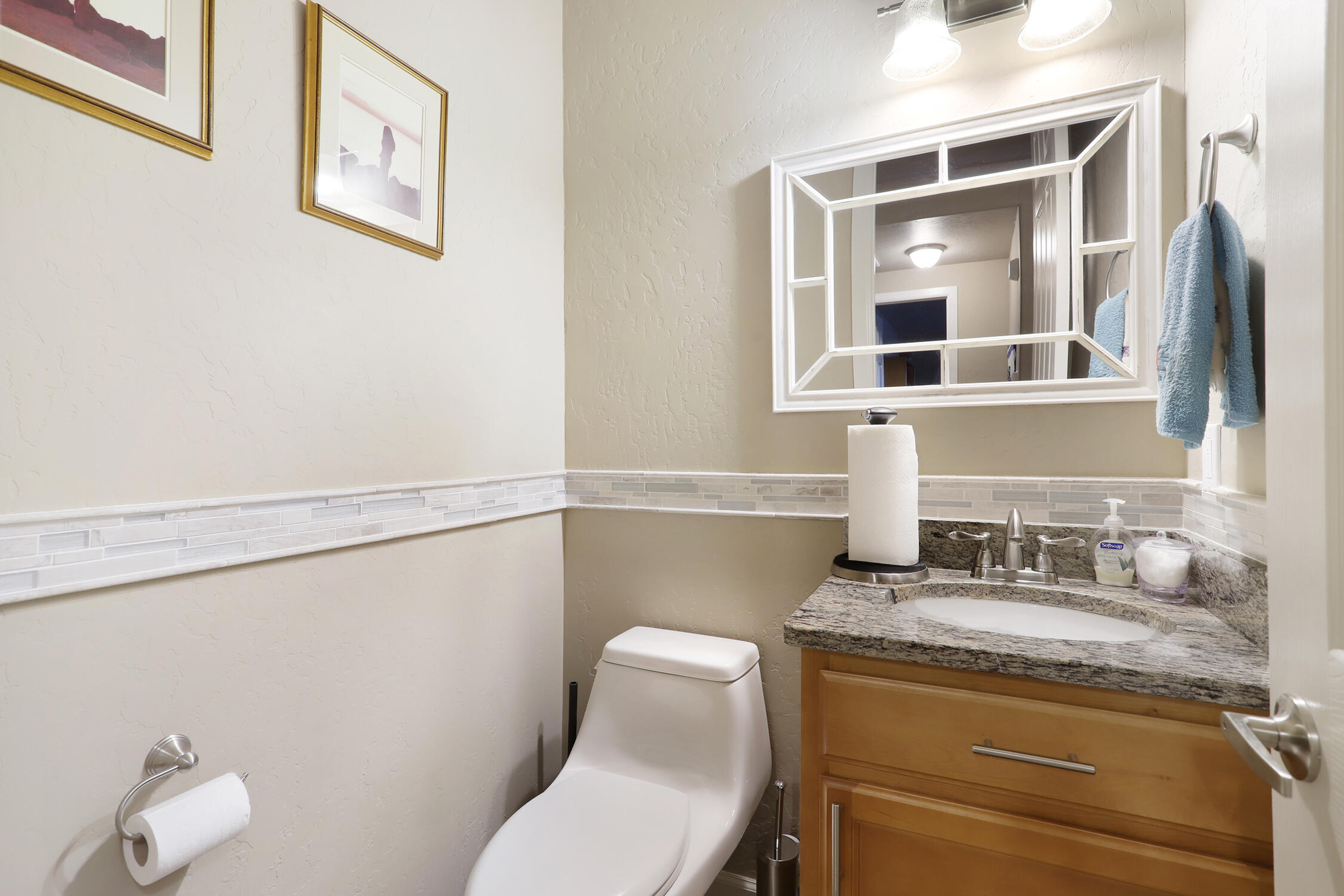 2505 REDONDO SANTA FE NE
