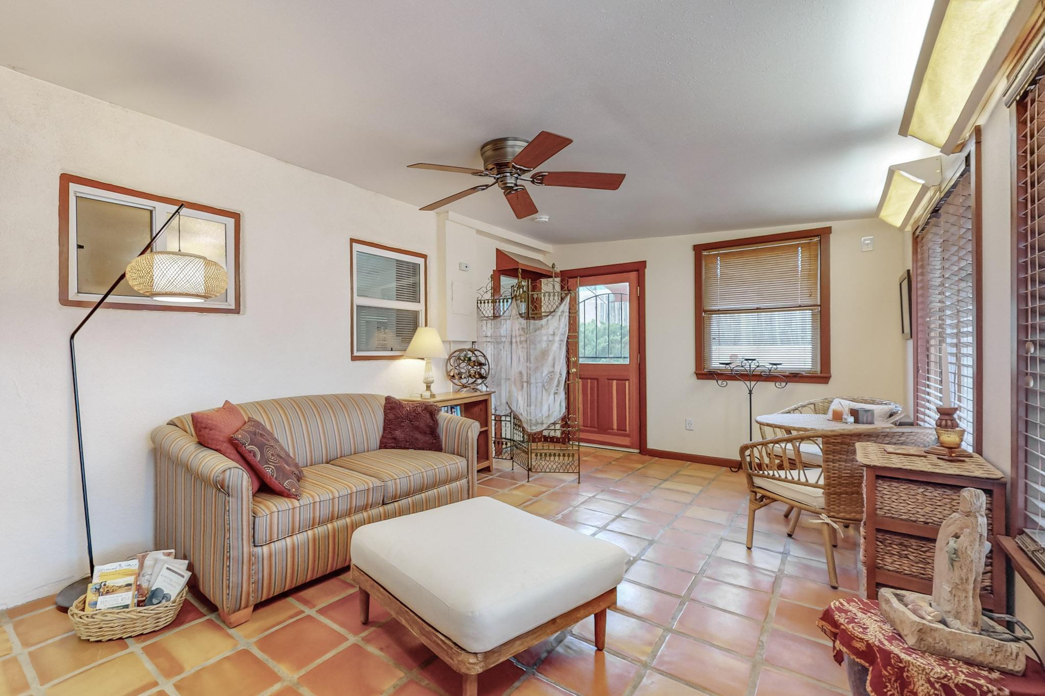 908 ORTIZ Drive NE