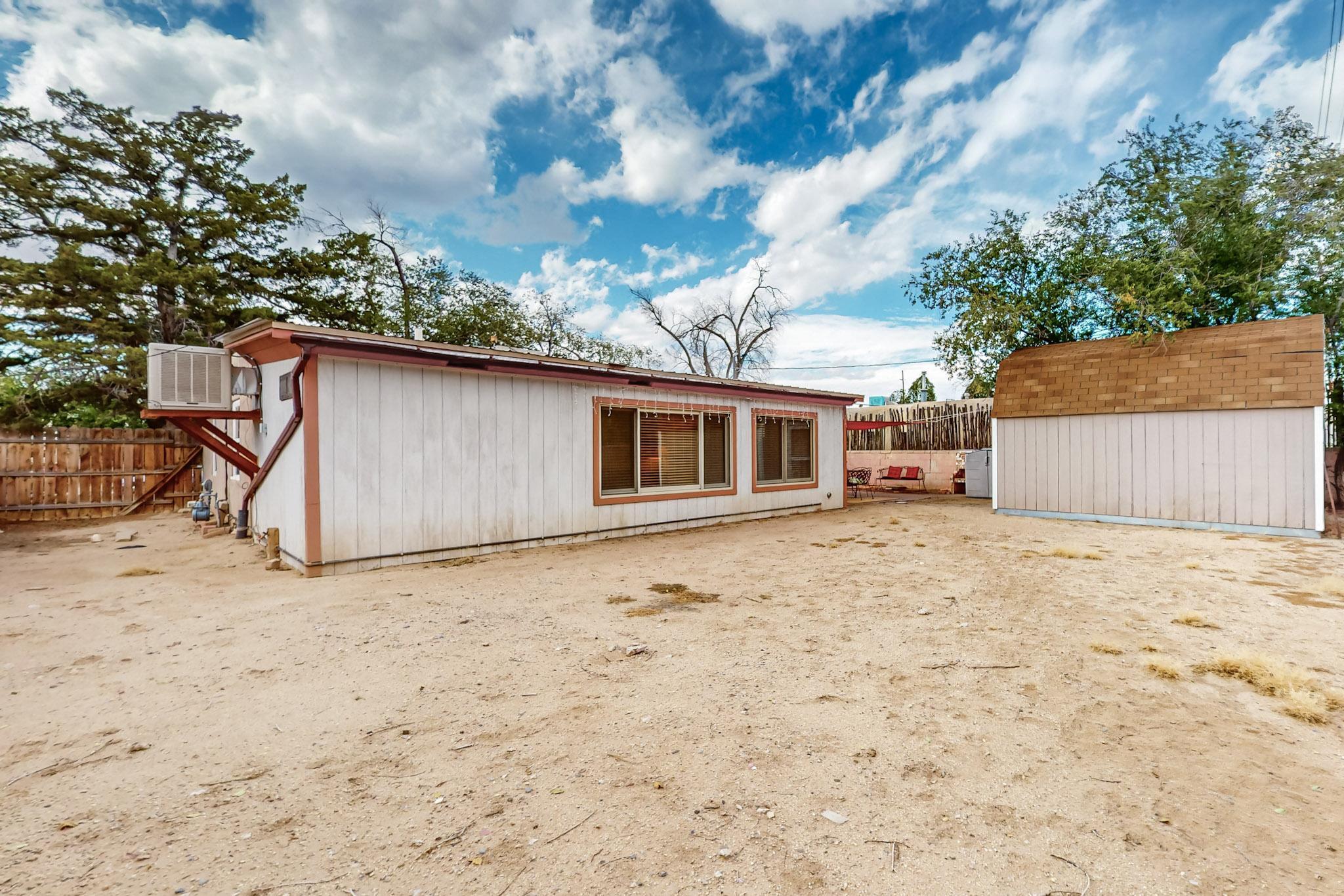 908 ORTIZ Drive NE