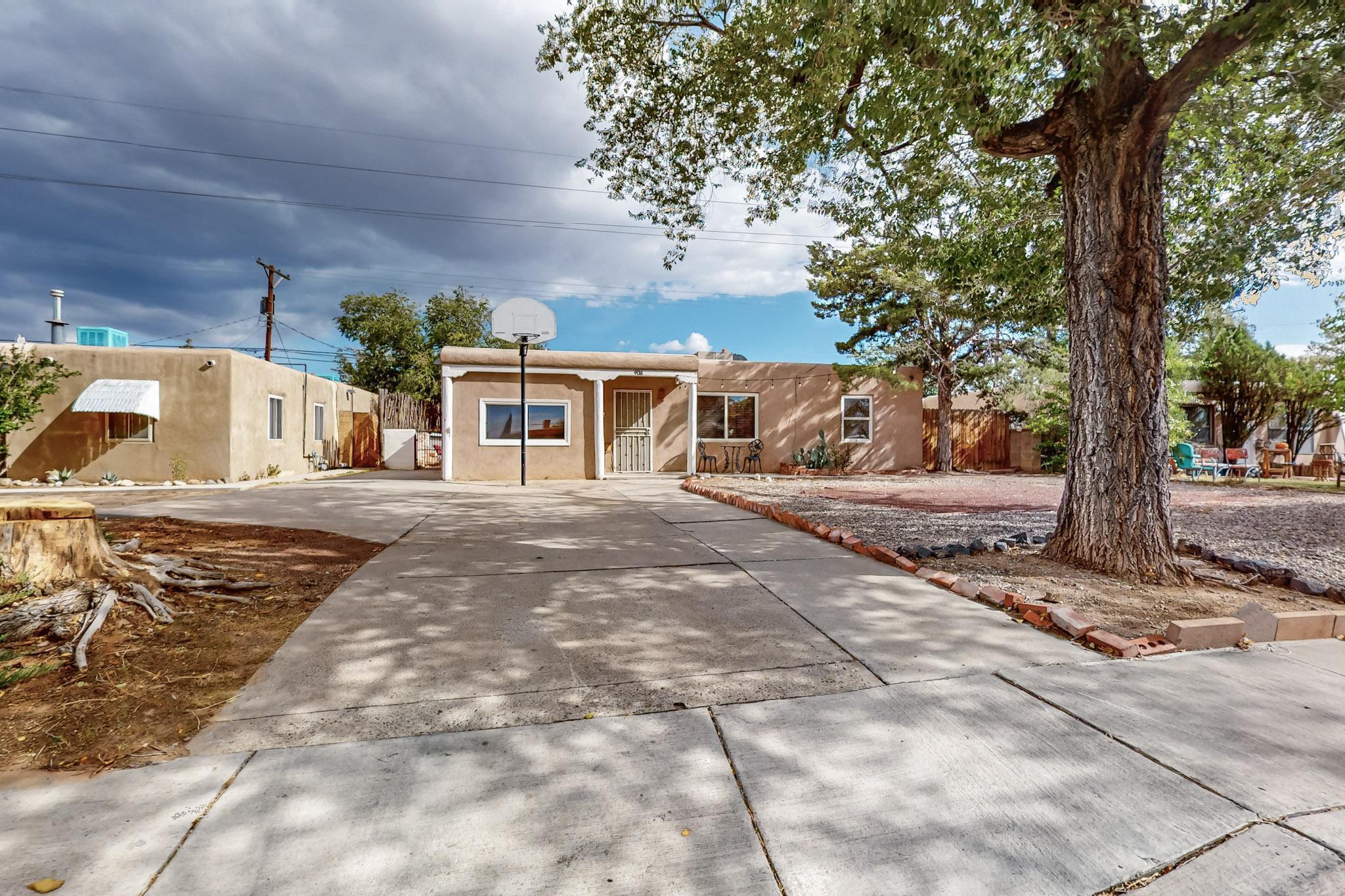 908 ORTIZ Drive NE