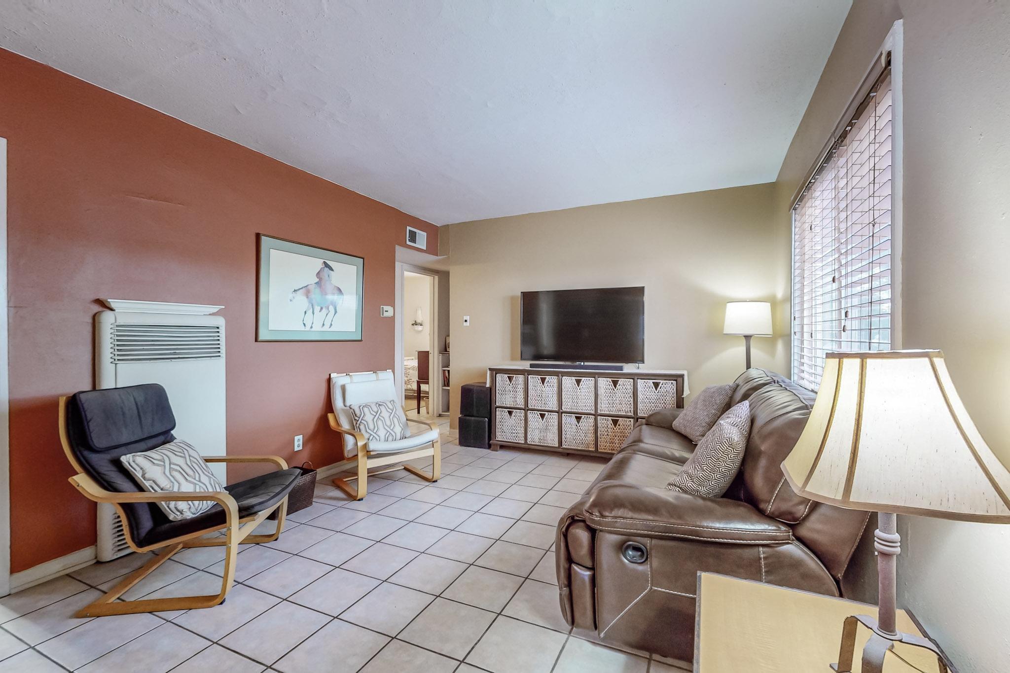 908 ORTIZ Drive NE