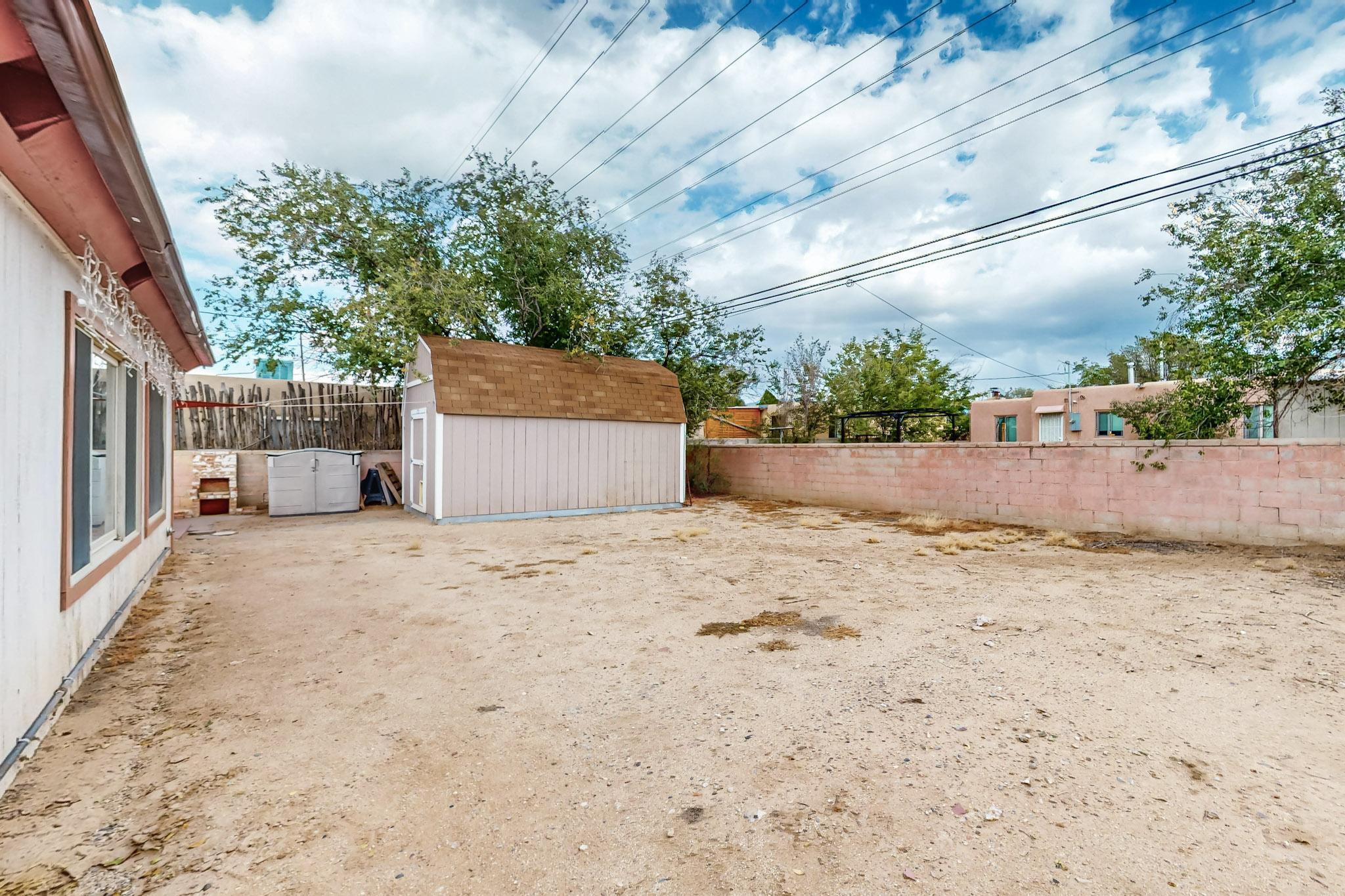 908 ORTIZ Drive NE
