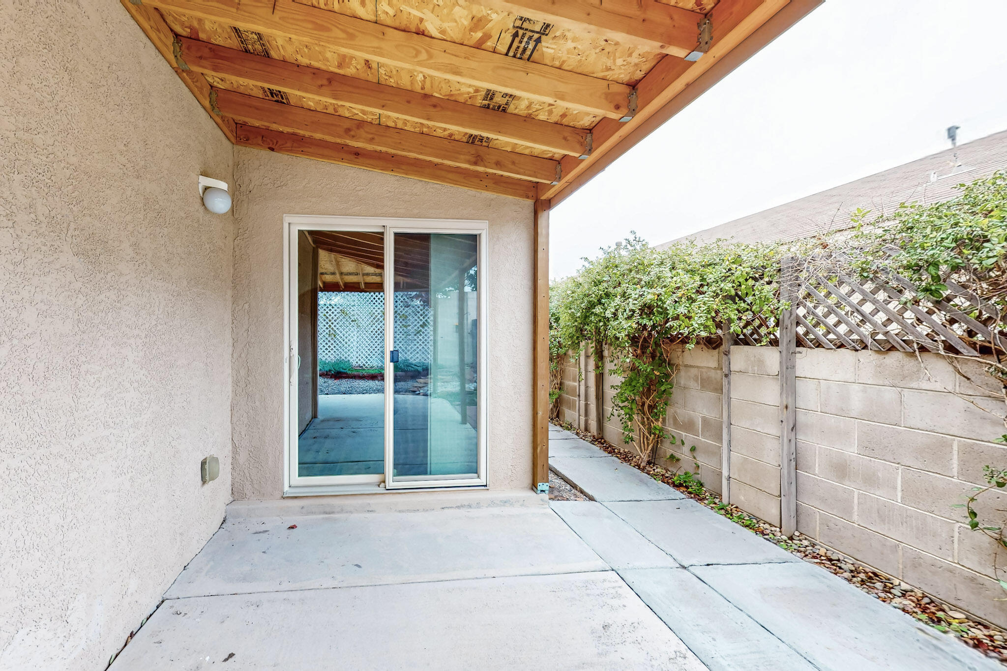623 VISTA LUNA Lane SW