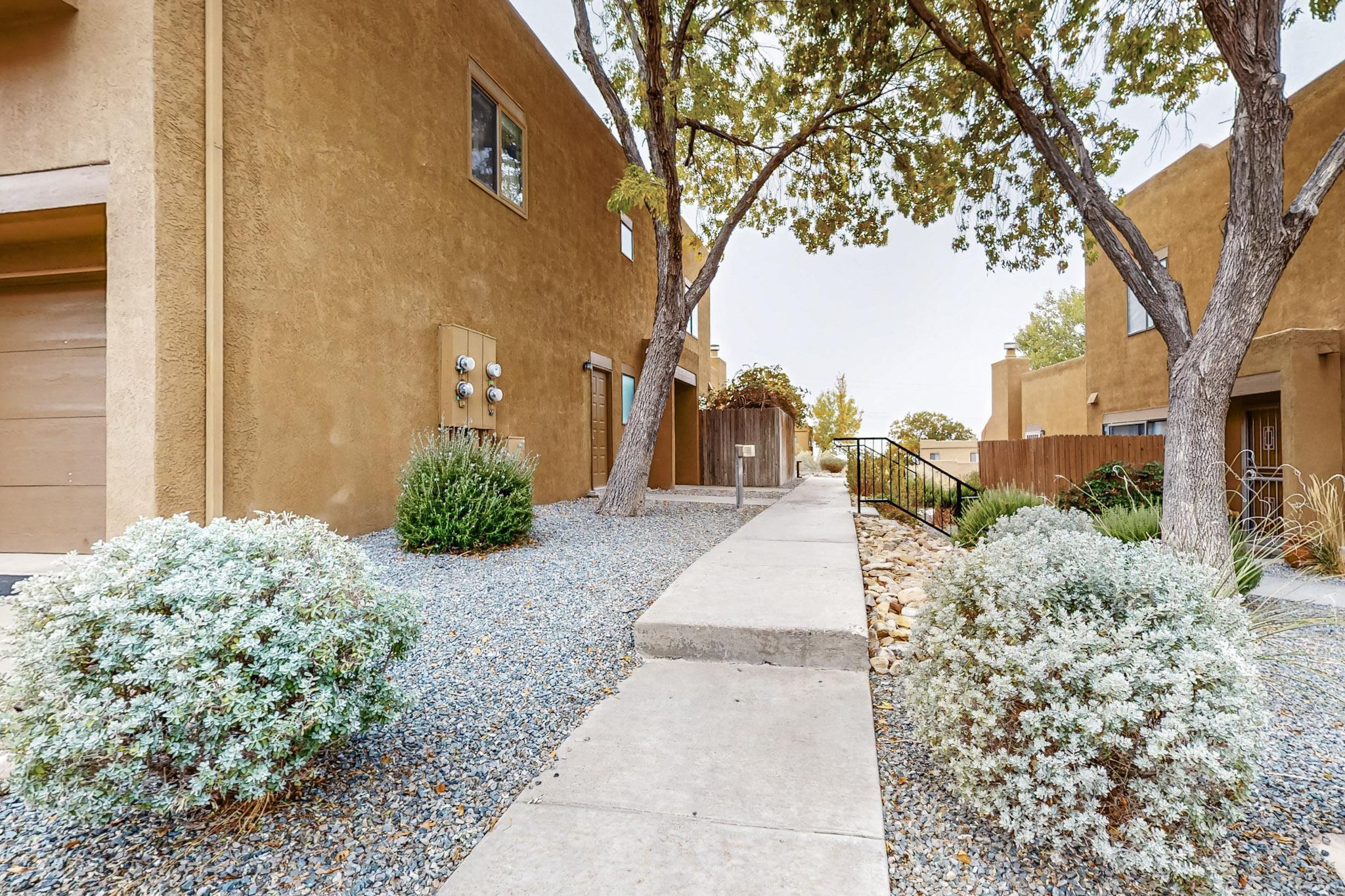 2900 Vista Del Rey 19B NE
