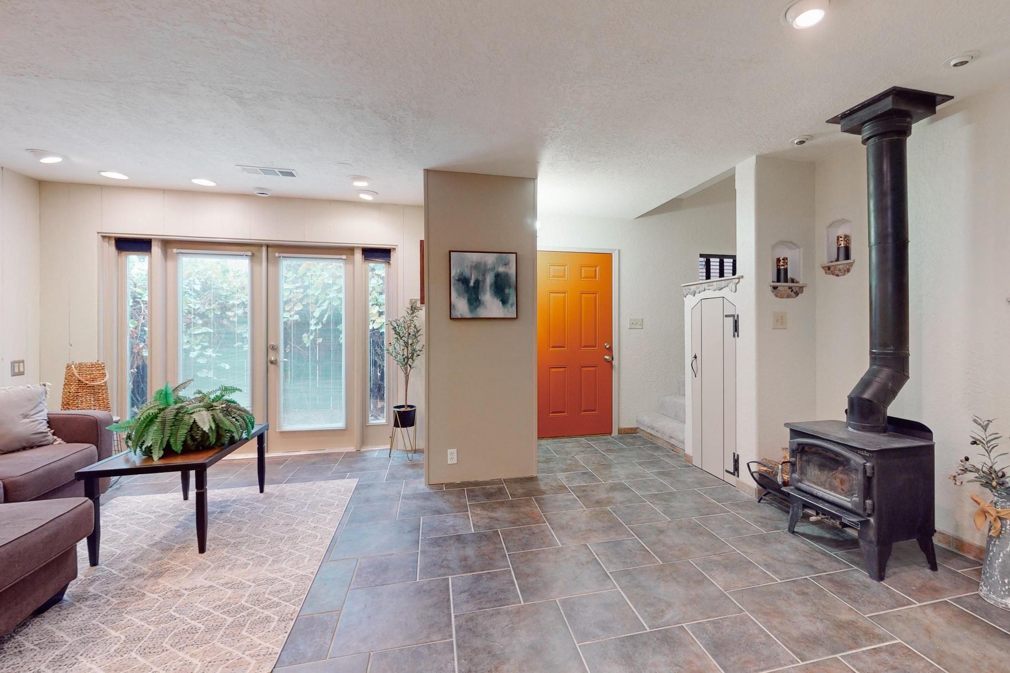 2900 Vista Del Rey 19B NE