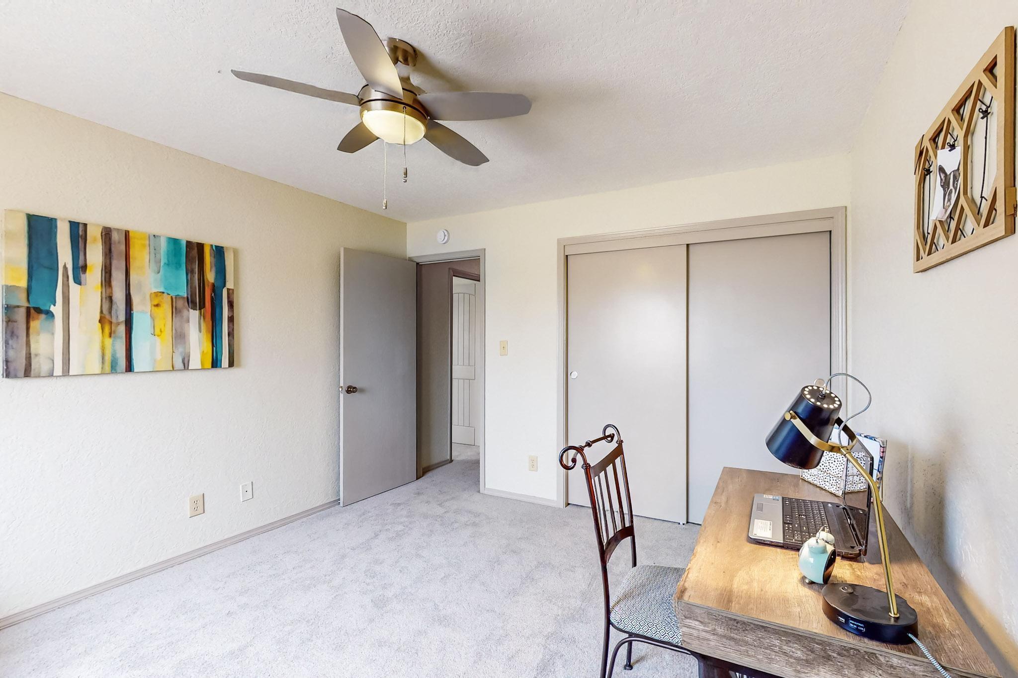 2900 Vista Del Rey 19B NE
