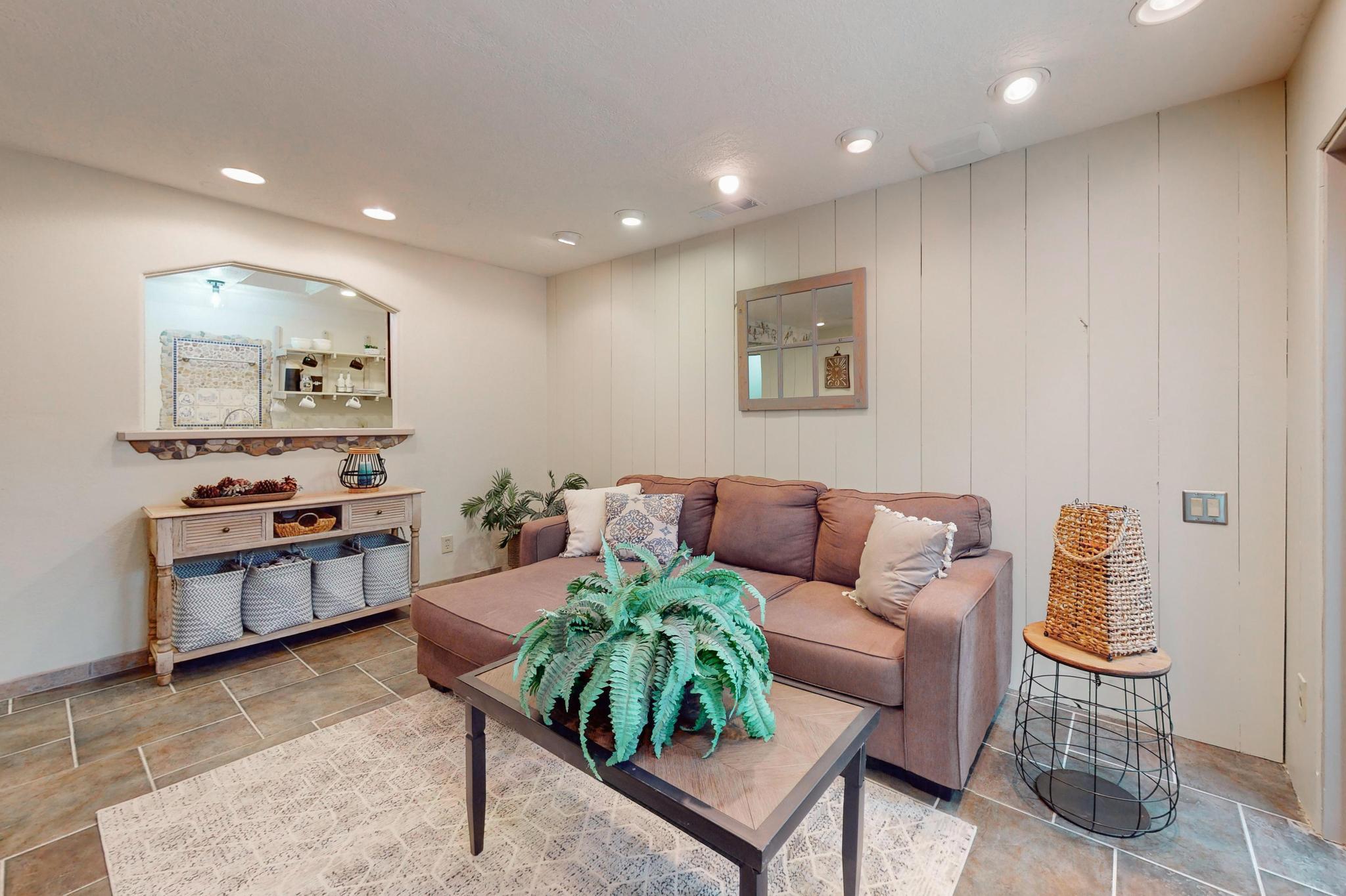 2900 Vista Del Rey 19B NE