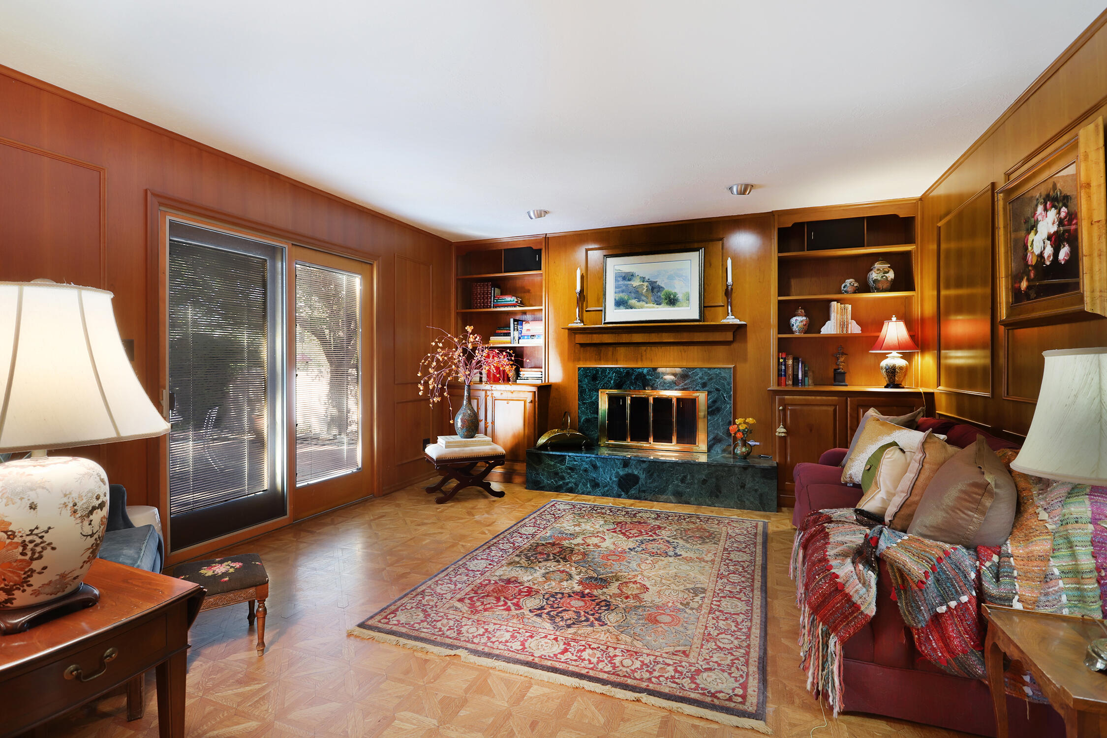 1021 WAGON TRAIN Drive SE