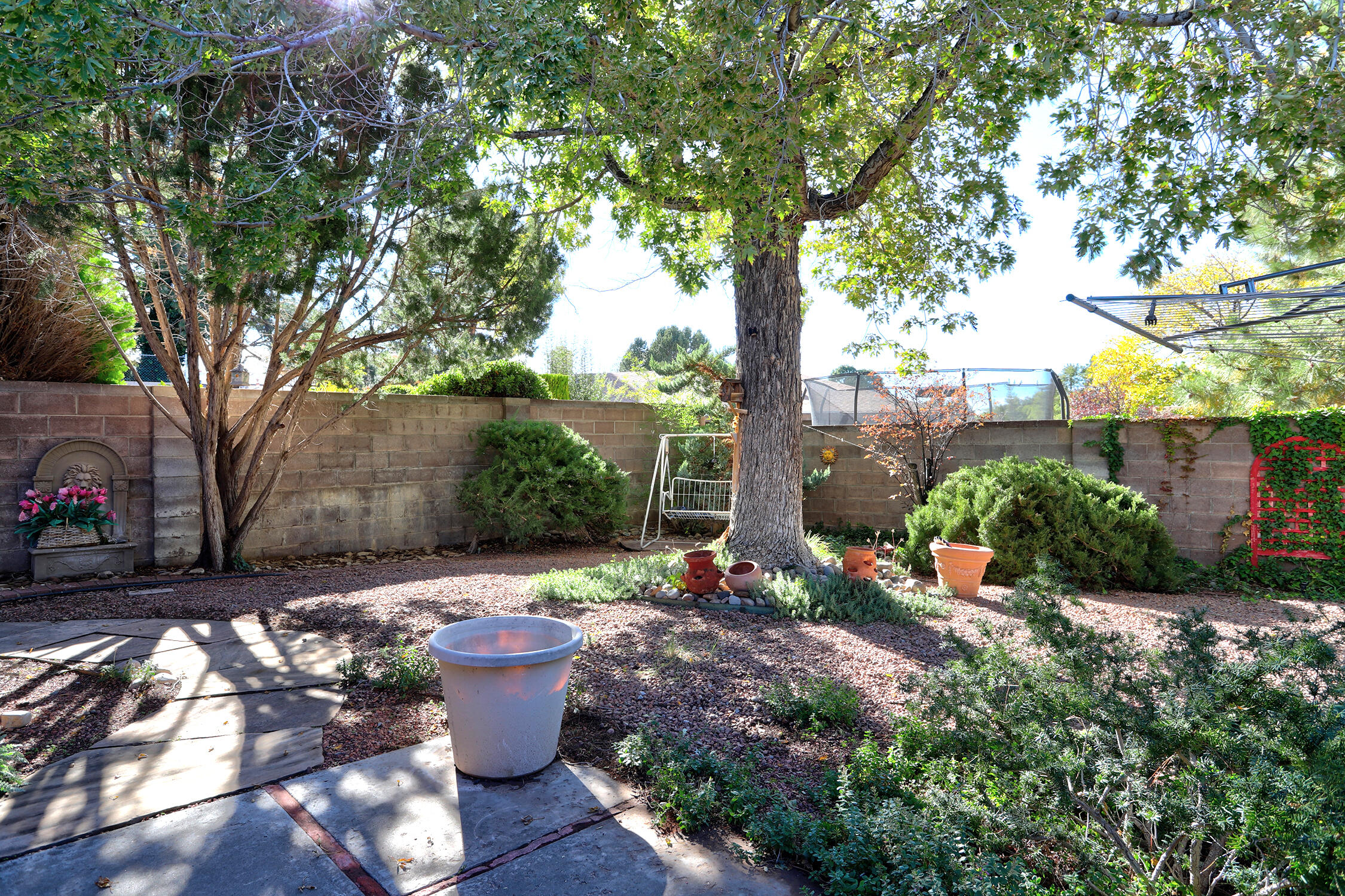 1021 WAGON TRAIN Drive SE