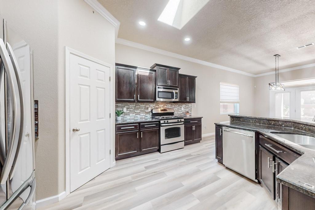 2016 FONNER Drive SE