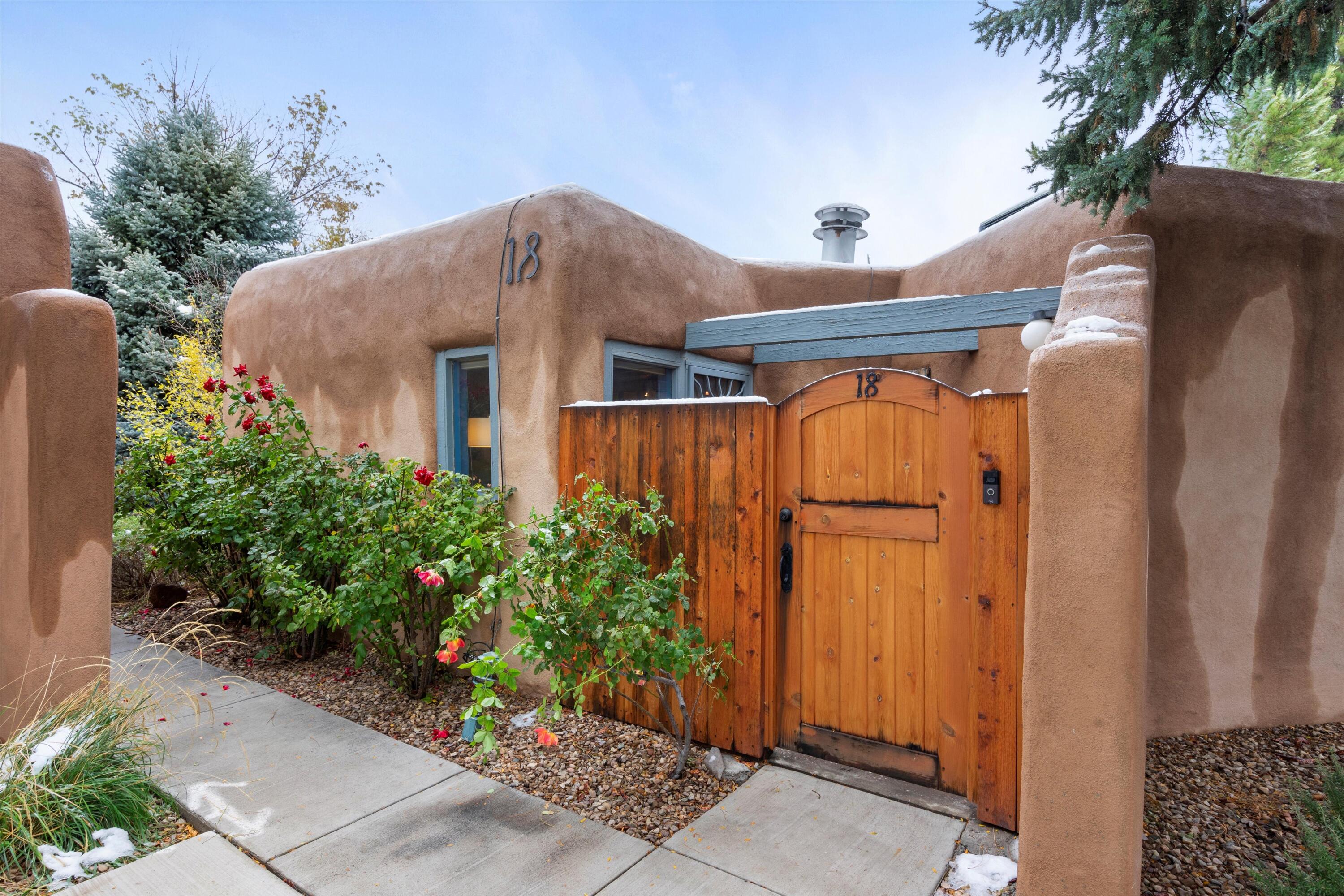3939 RIO GRANDE Boulevard NW 18