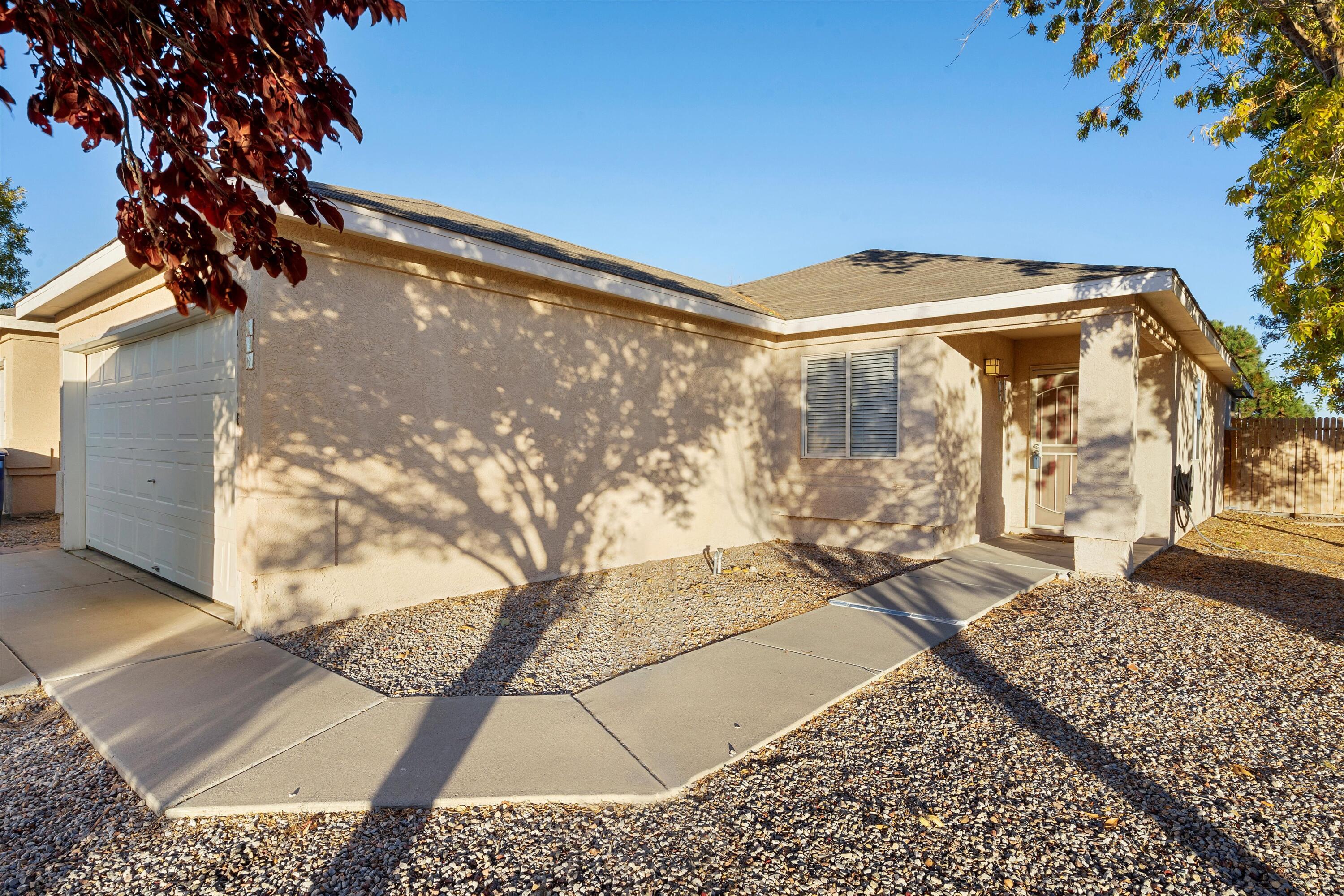 324 SAN TOMAS Lane SW