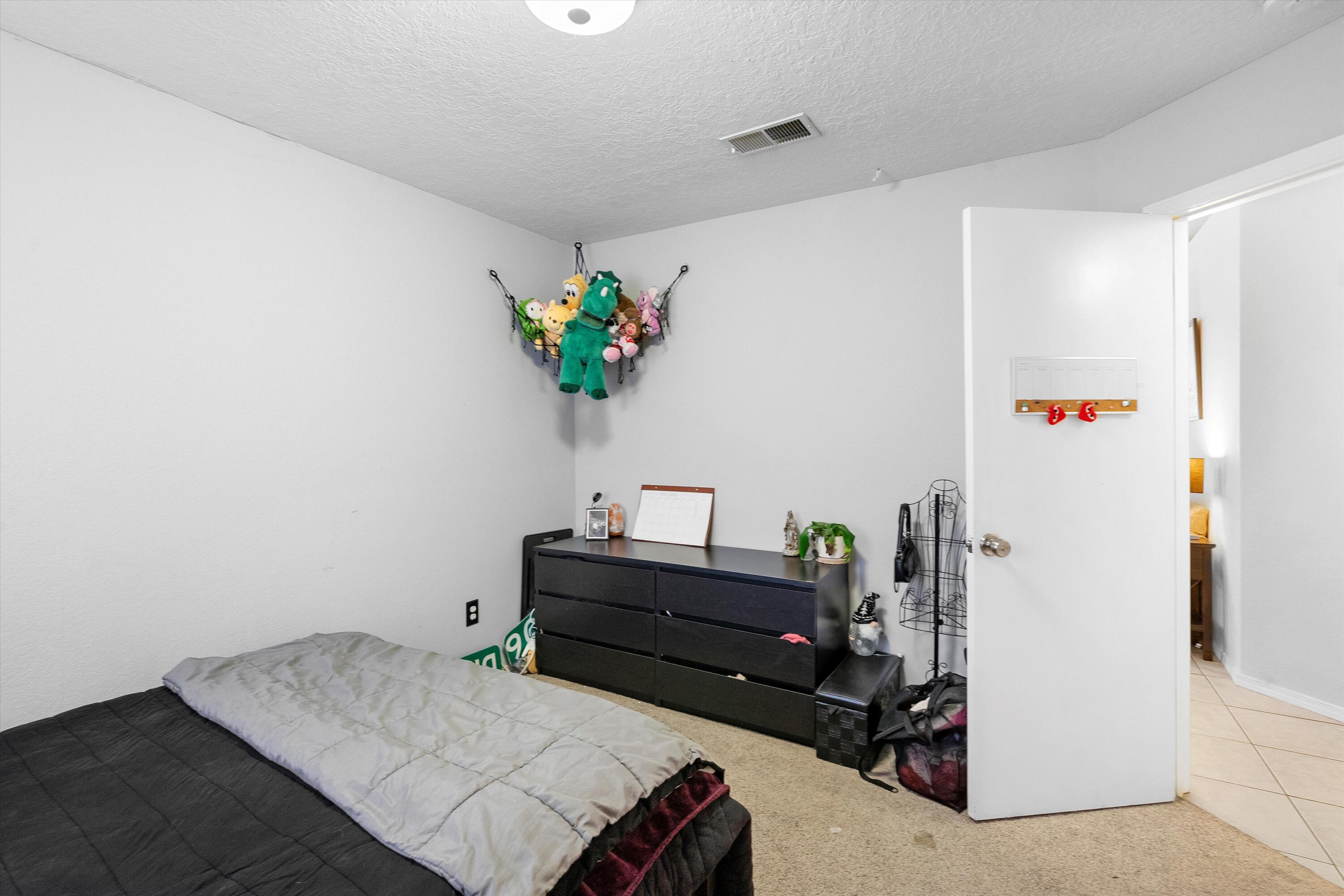324 SAN TOMAS Lane SW
