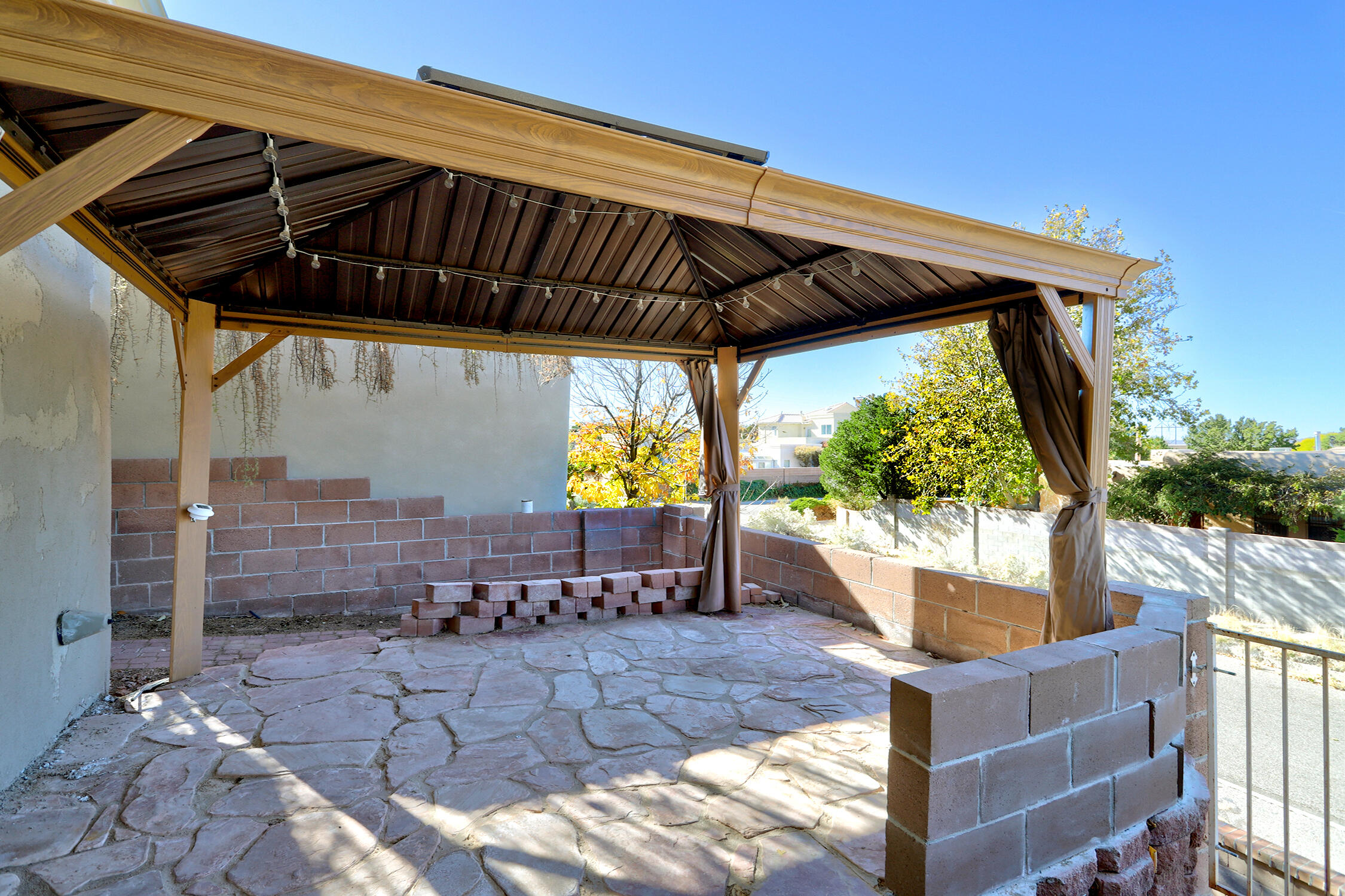 7135 Marseille Place NE