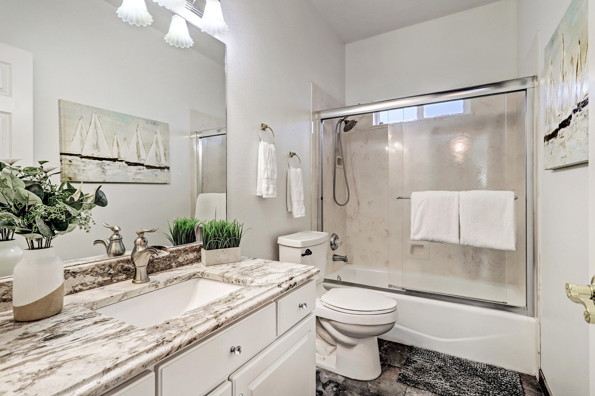 7135 Marseille Place NE