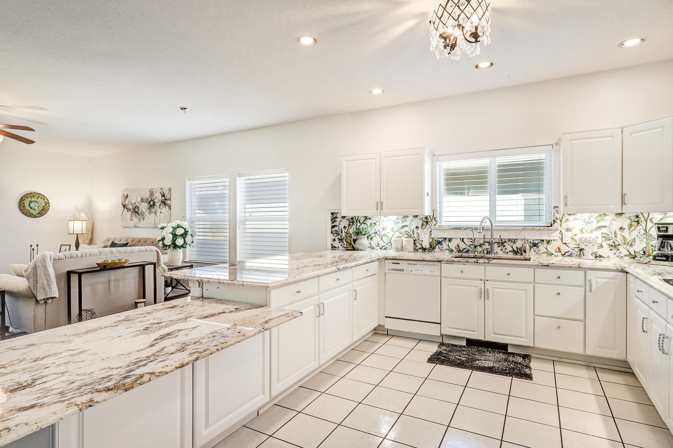 7135 Marseille Place NE