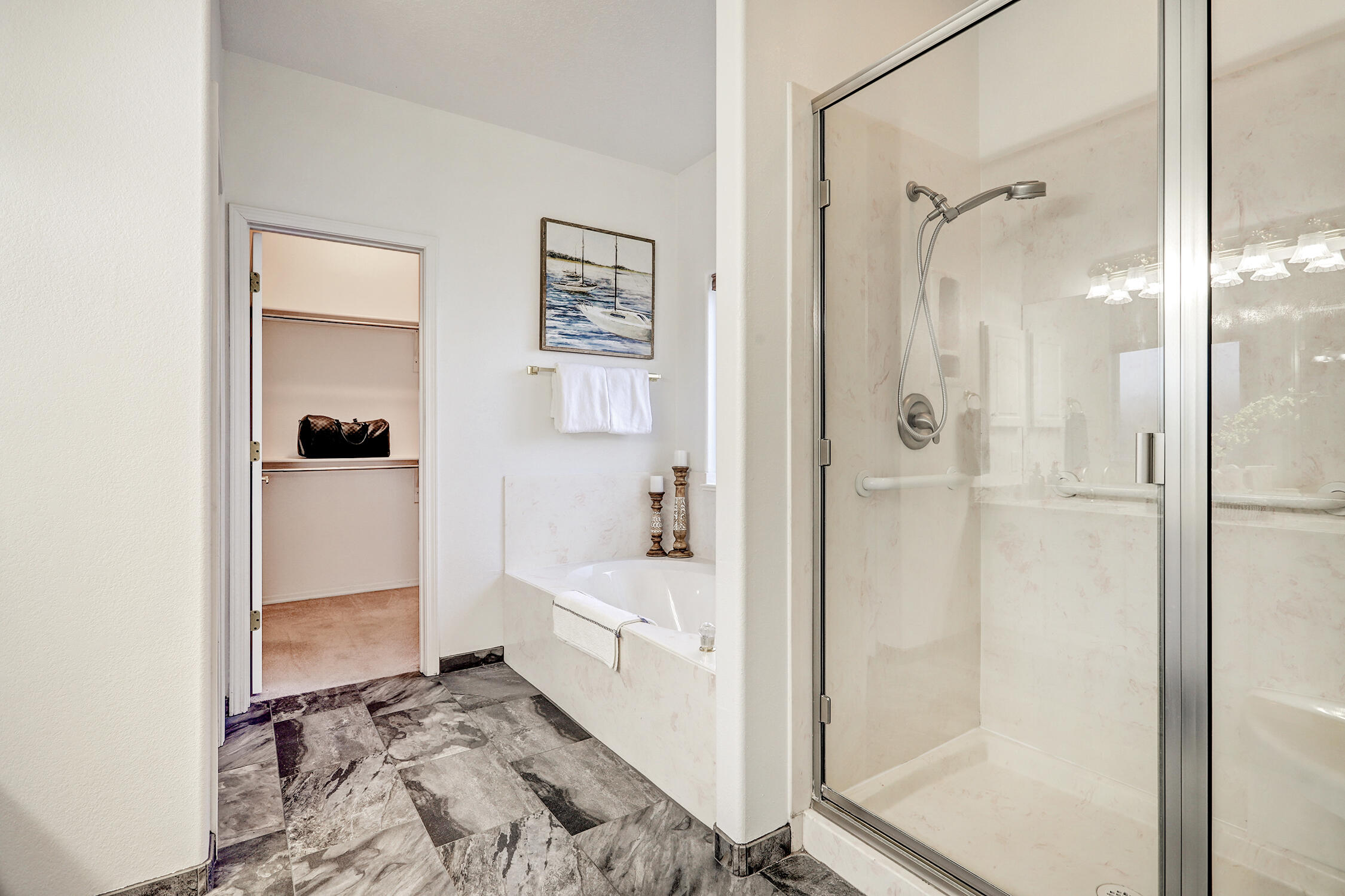 7135 Marseille Place NE