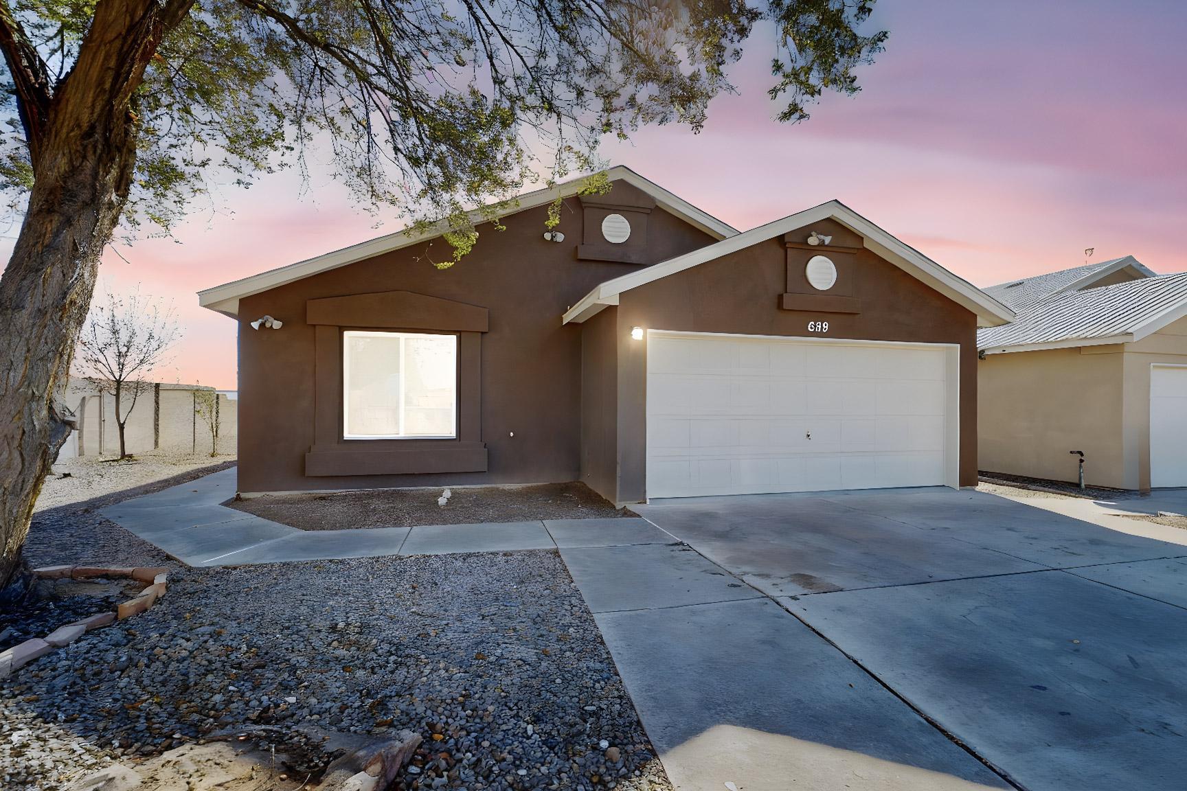 629 Camino Eric