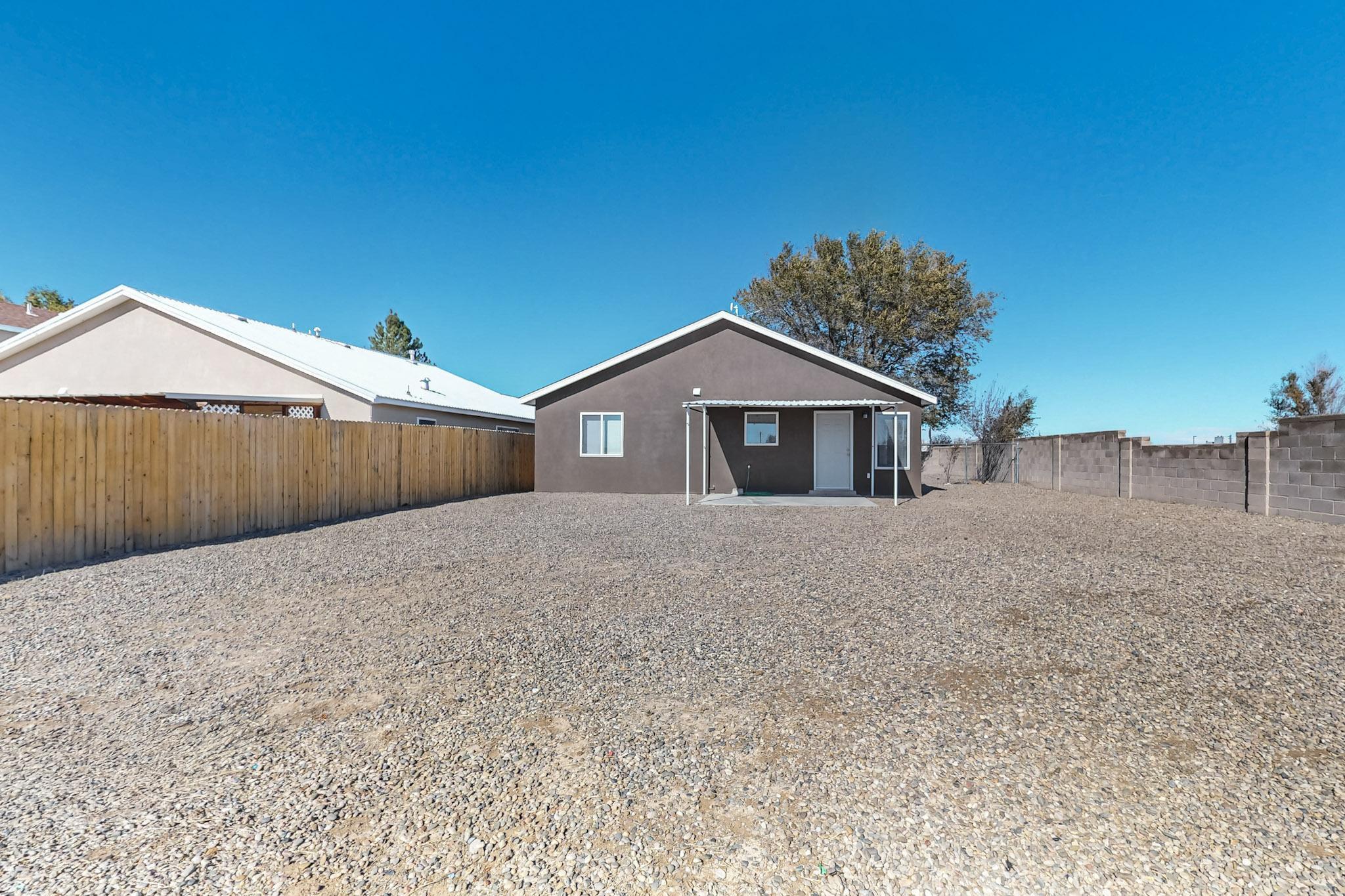 629 Camino Eric