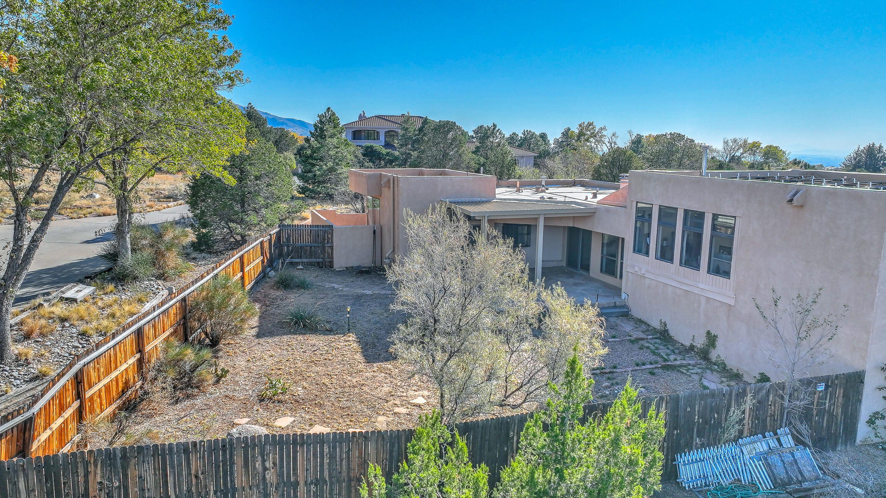 1202 MARIGOLD Drive NE