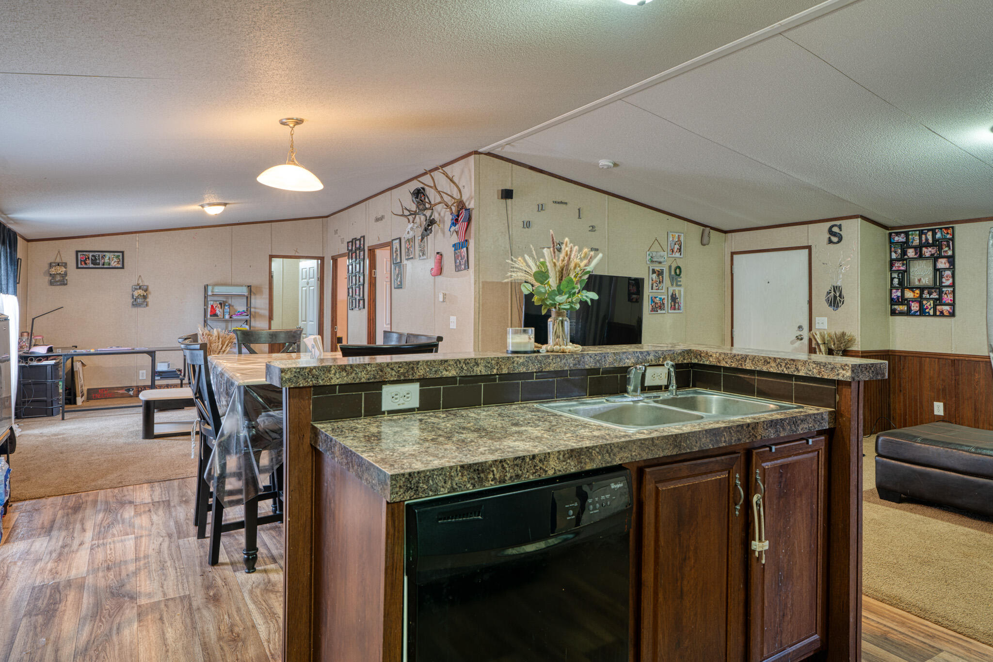 2813 HIGHWAY 47