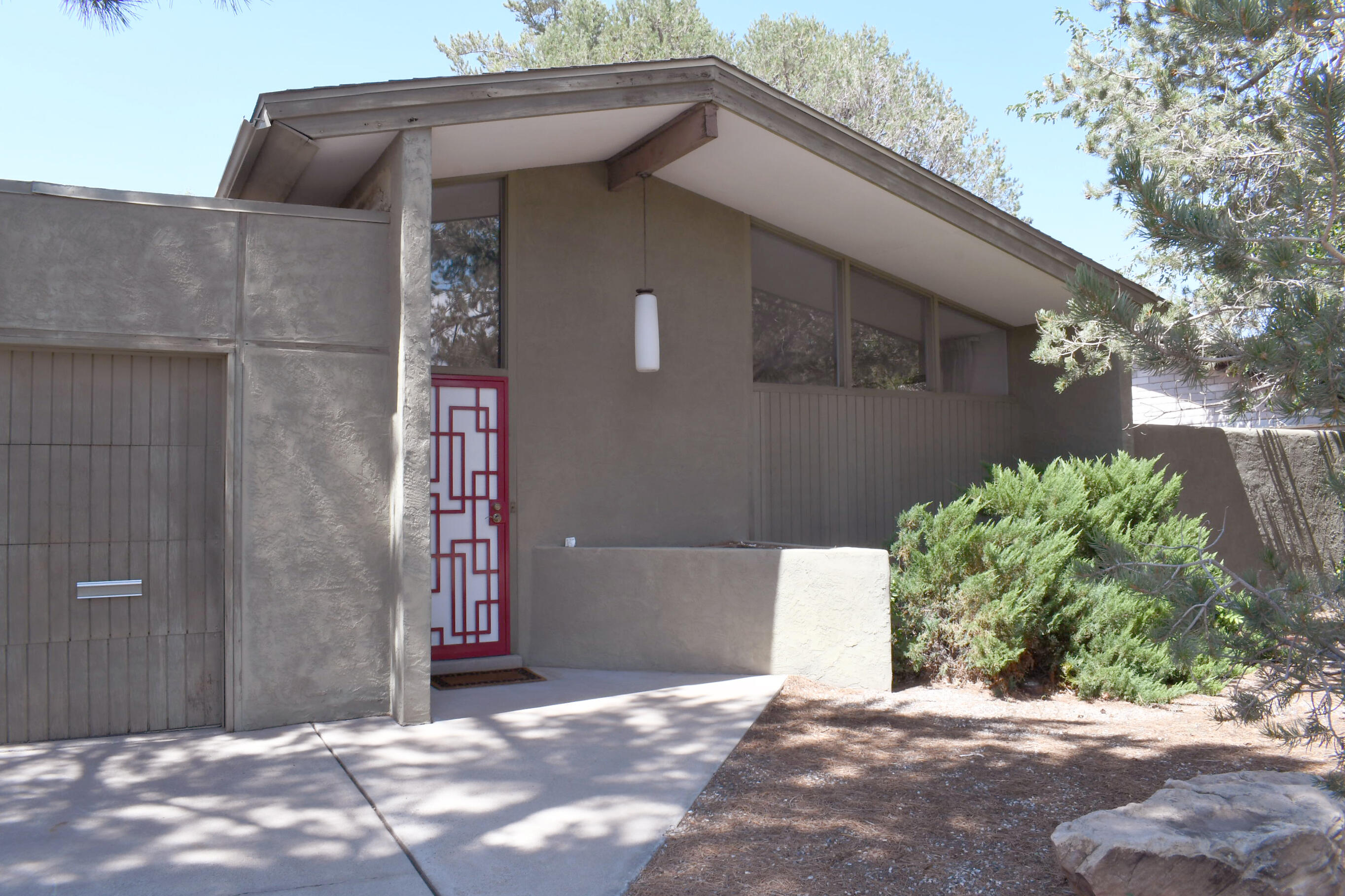 725 VALVERDE Drive SE