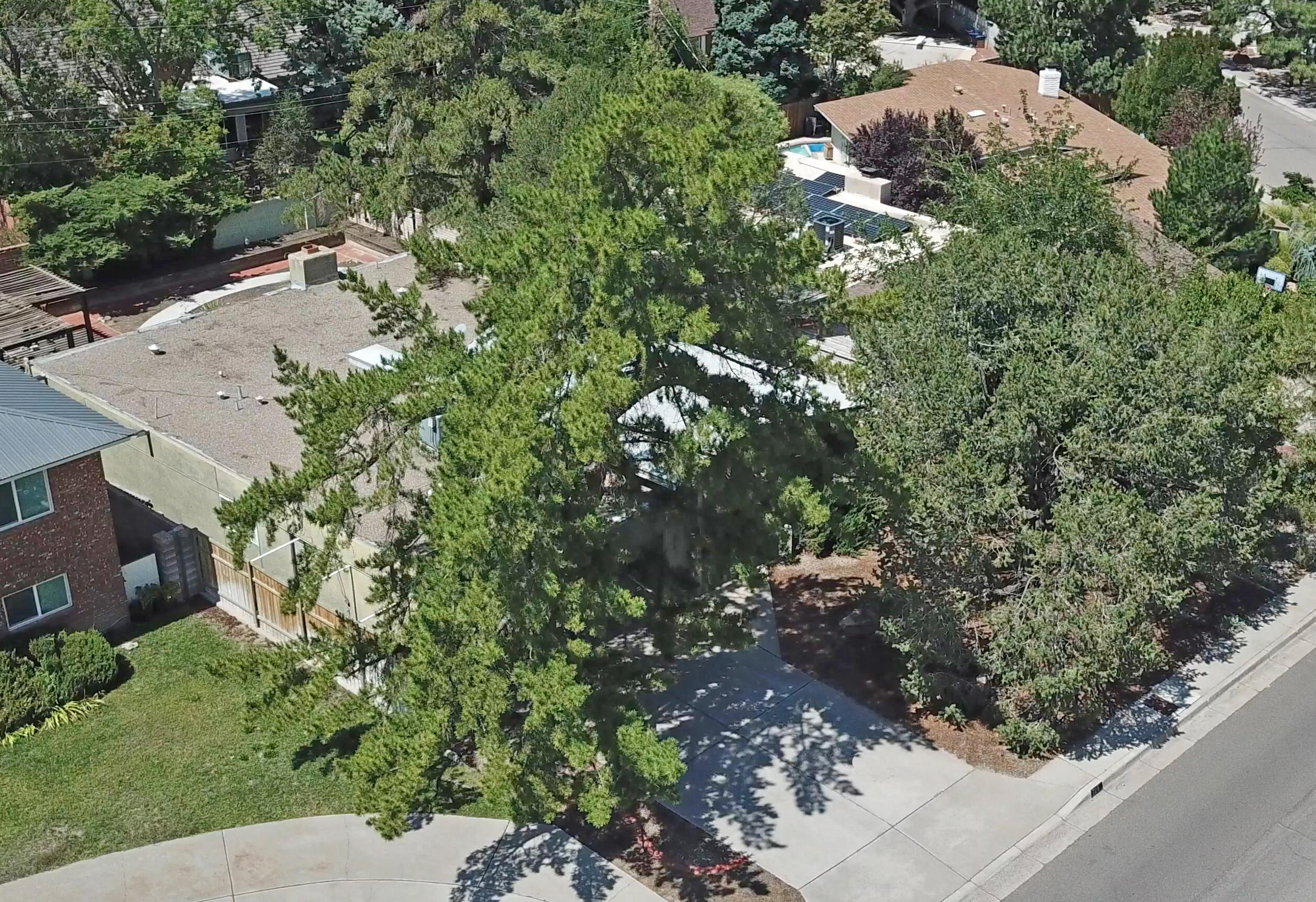 725 VALVERDE Drive SE