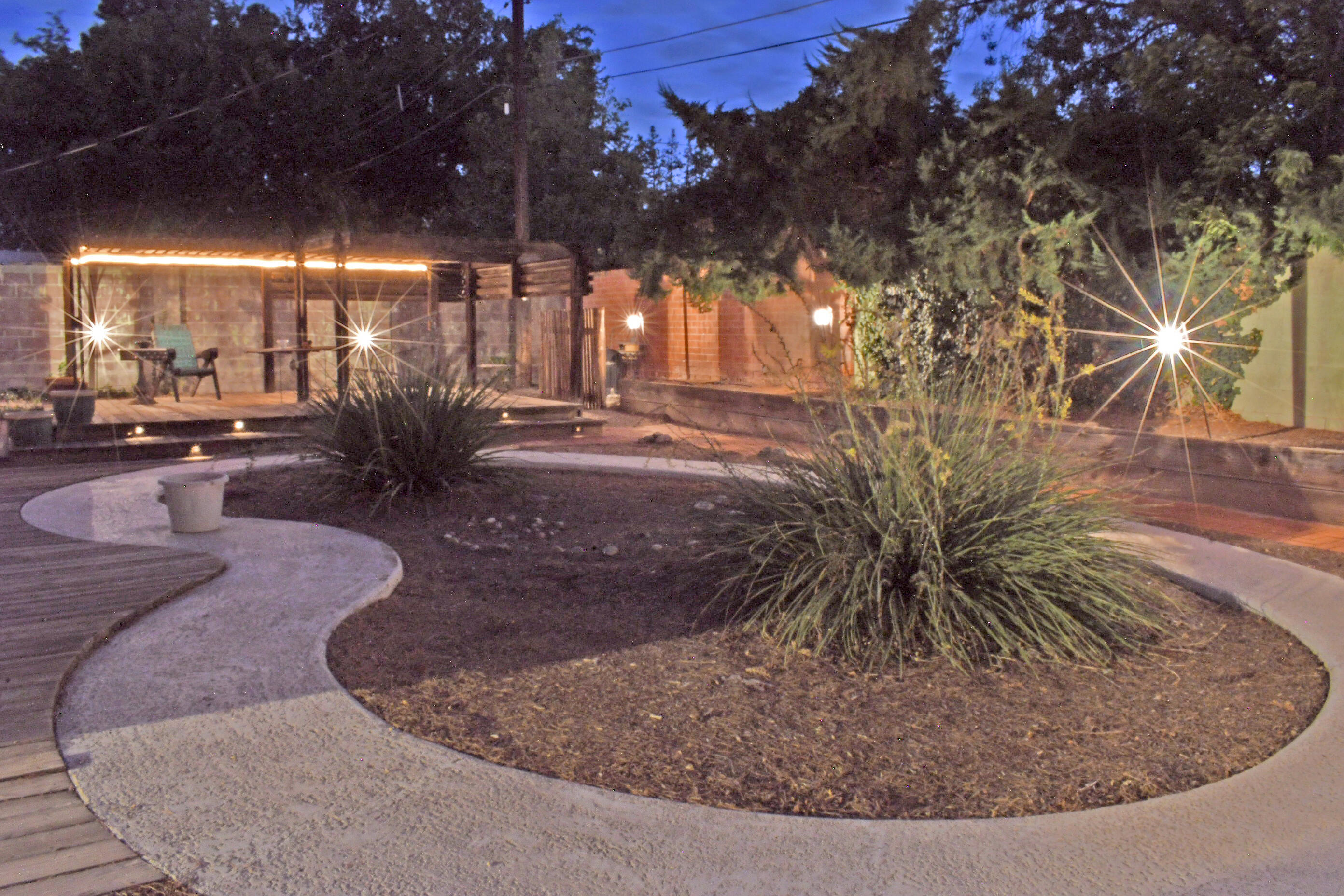 725 VALVERDE Drive SE