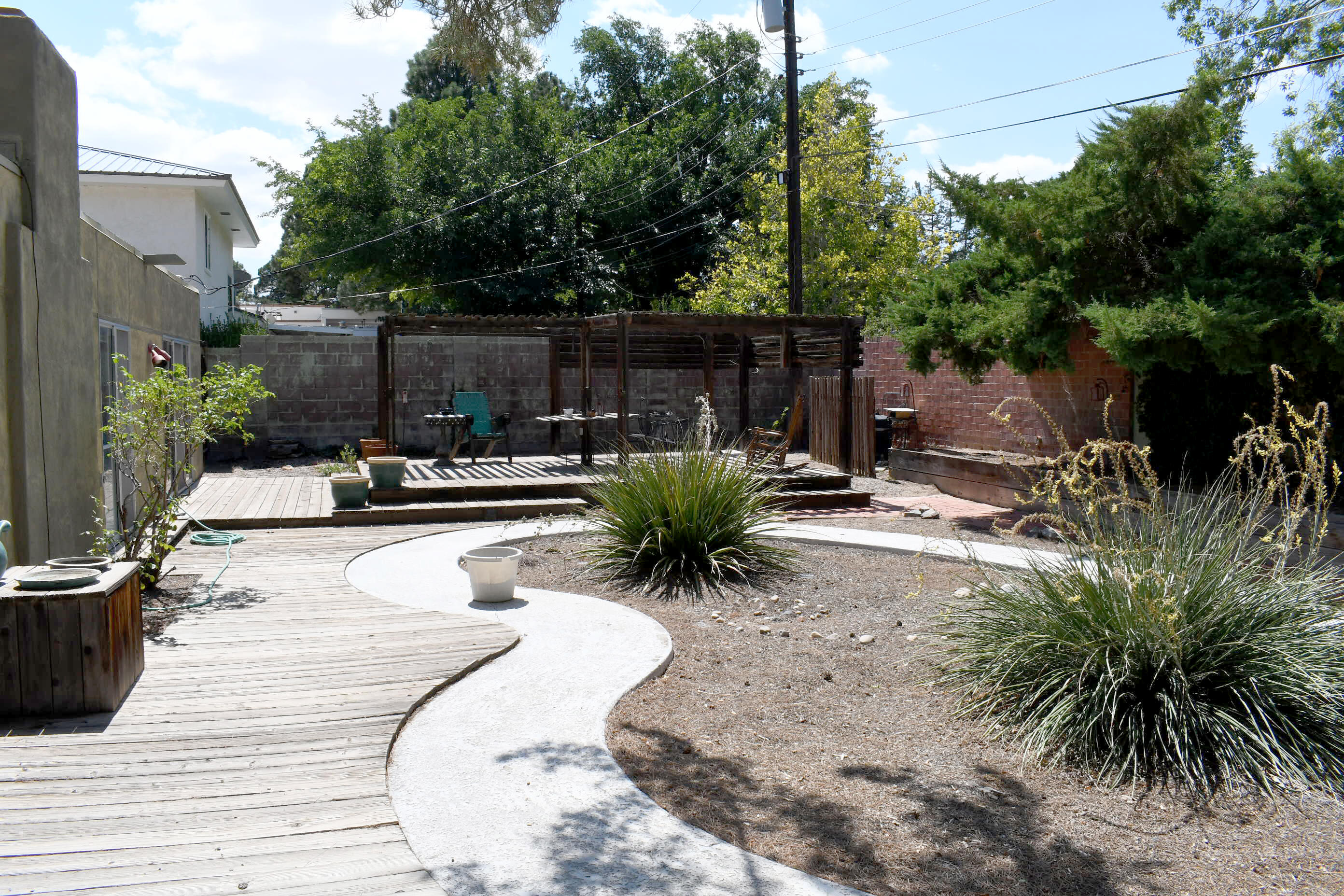 725 VALVERDE Drive SE